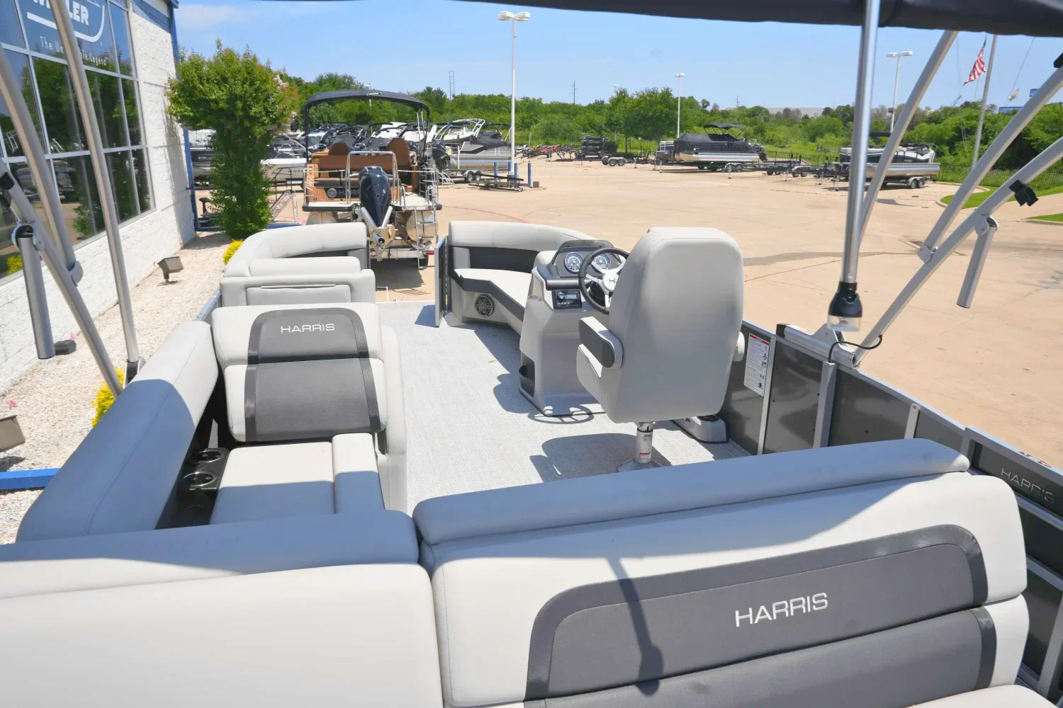 2025 Harris 230 Cruiser Image Thumbnail #12