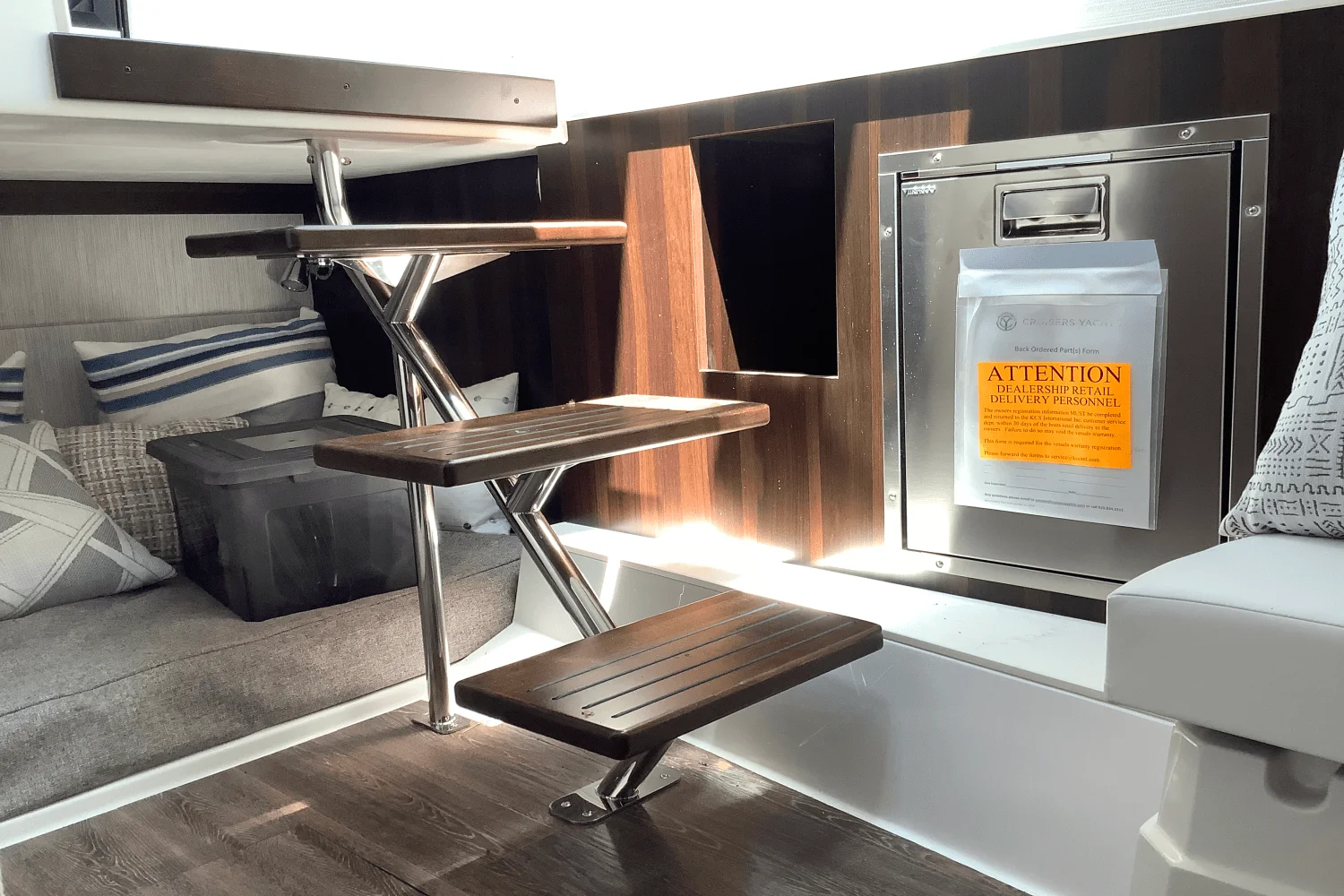 2025 Cruisers Yachts 34 GLS Image Thumbnail #36