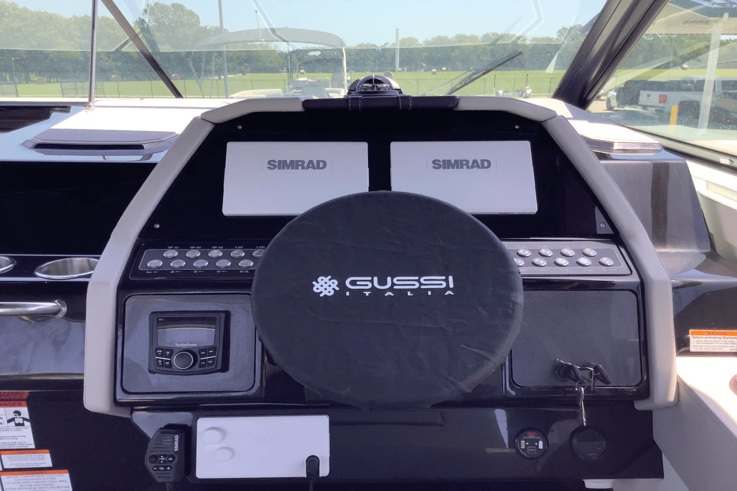 2025 Cruisers Yachts 34 GLS Image Thumbnail #24