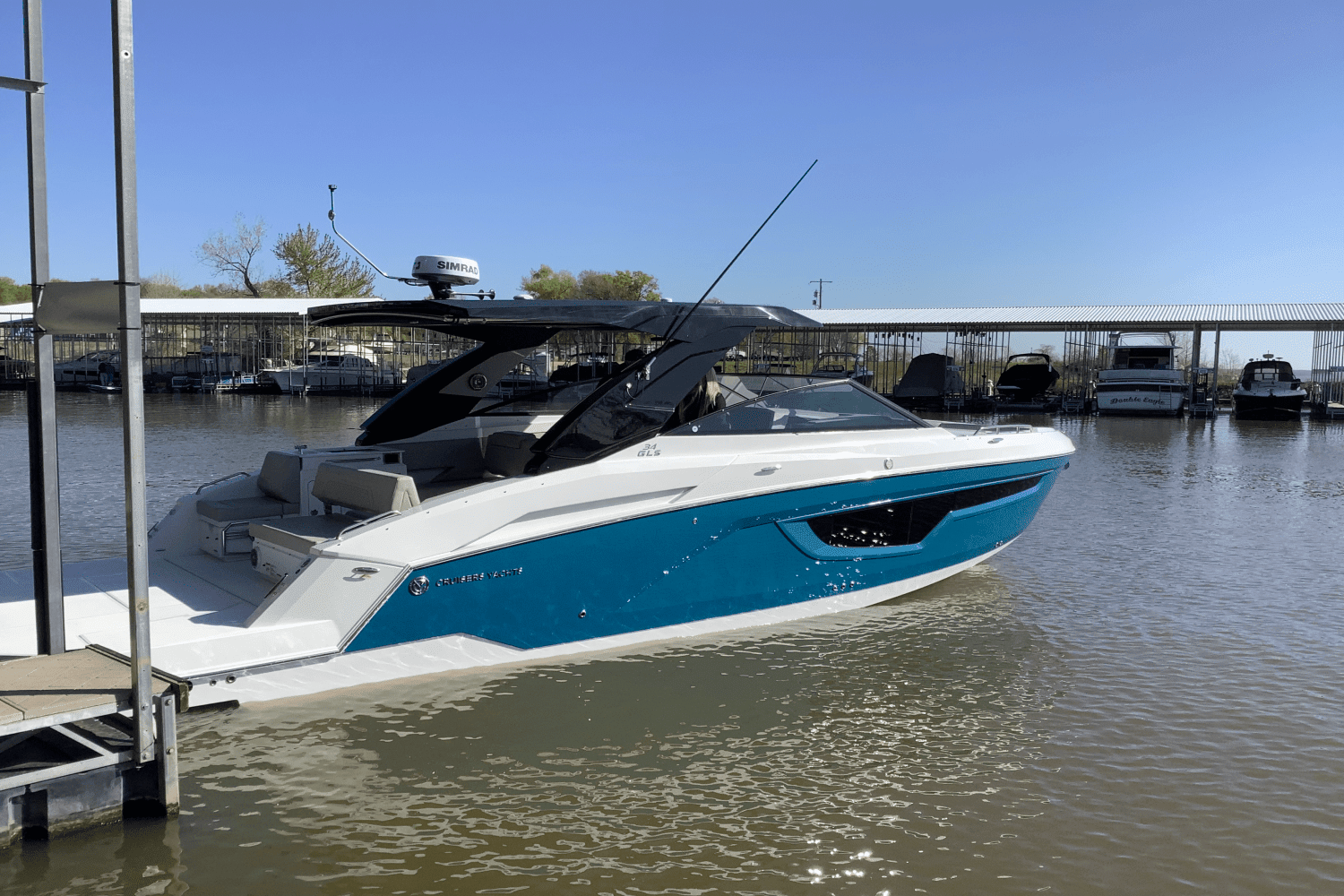 2025 Cruisers Yachts 34 GLS Image Thumbnail #2