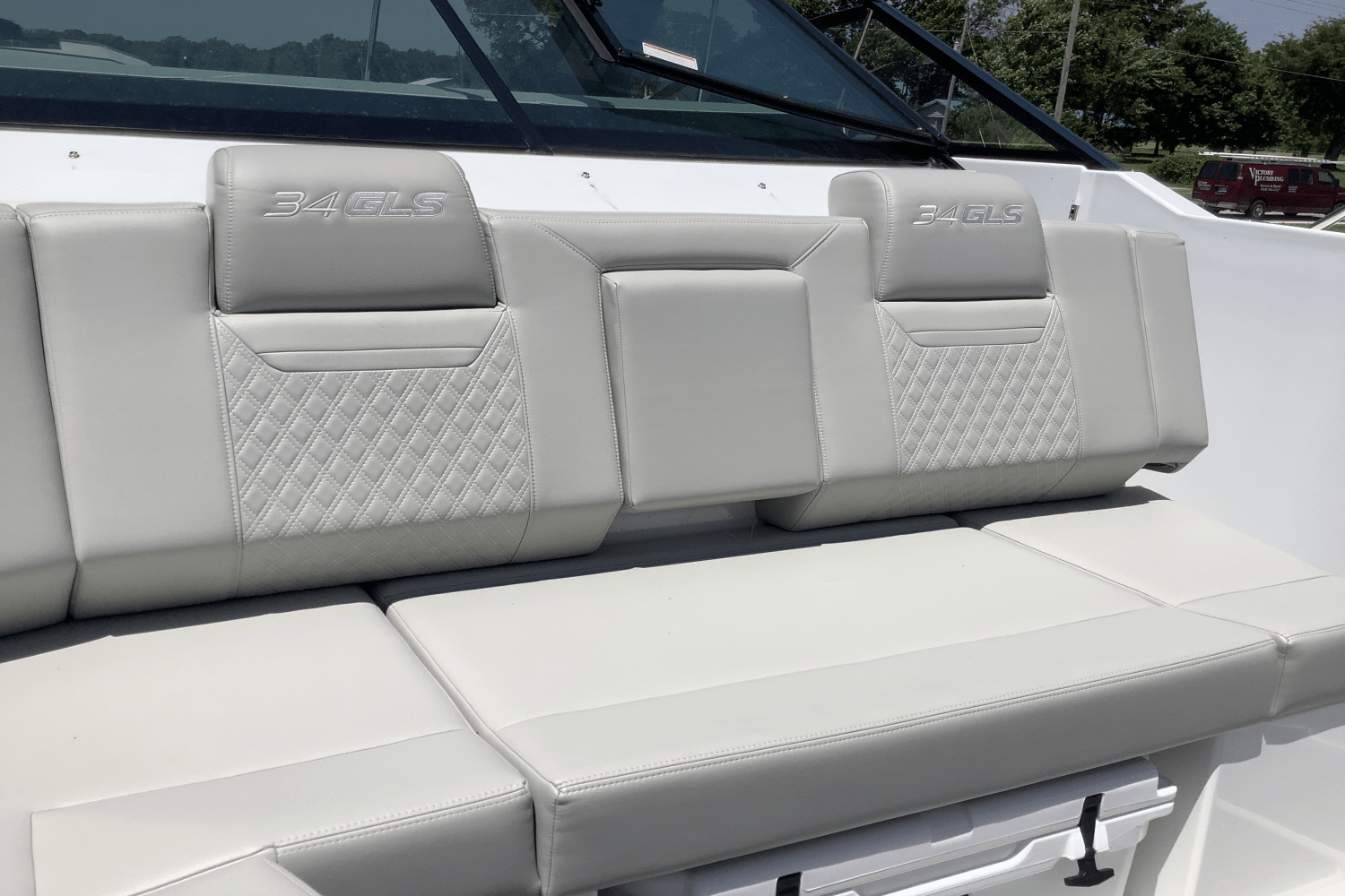 2025 Cruisers Yachts 34 GLS Image Thumbnail #29