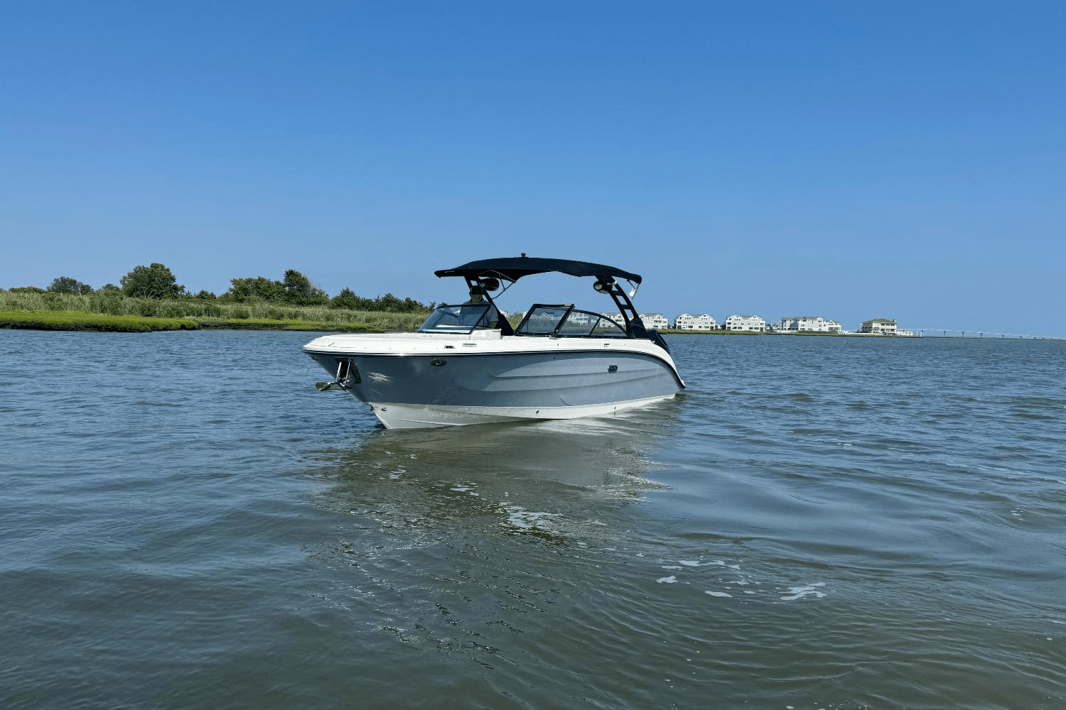2025 Sea Ray SDX 270 Outboard Image Thumbnail #51