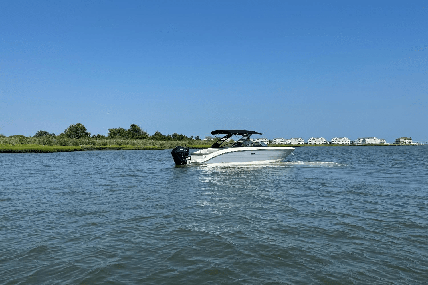 2025 Sea Ray SDX 270 Outboard Image Thumbnail #63