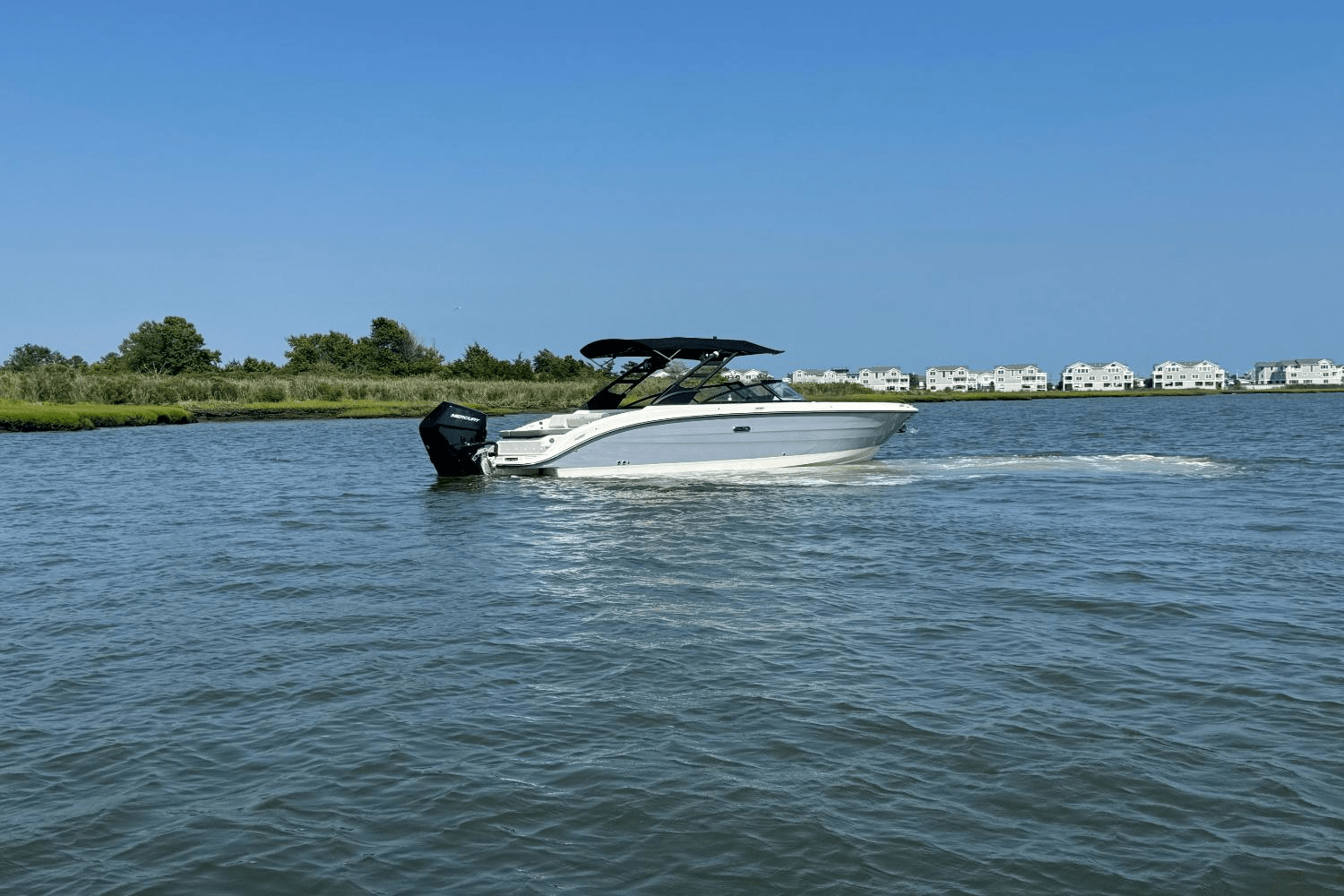 2025 Sea Ray SDX 270 Outboard Image Thumbnail #66