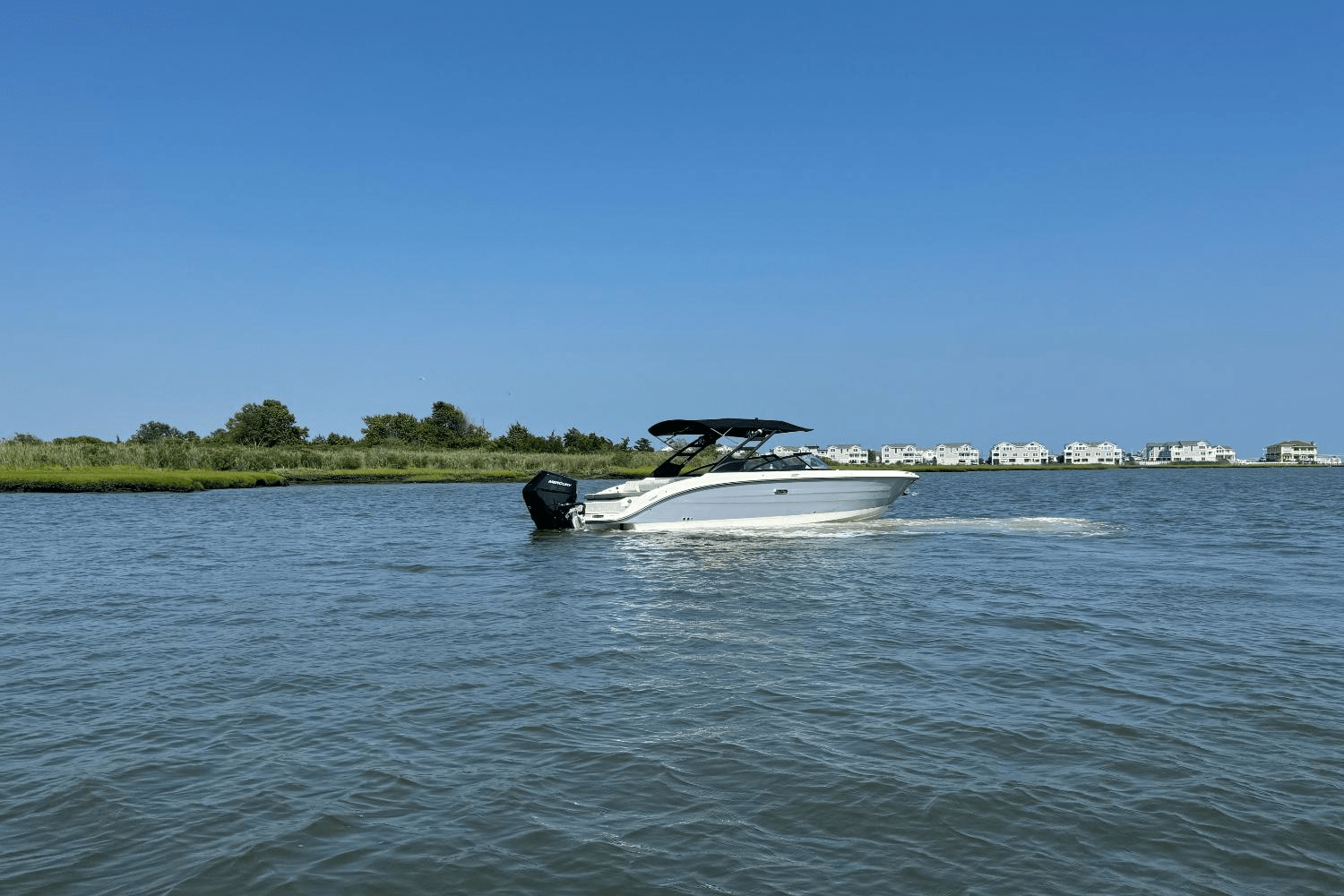 2025 Sea Ray SDX 270 Outboard Image Thumbnail #65