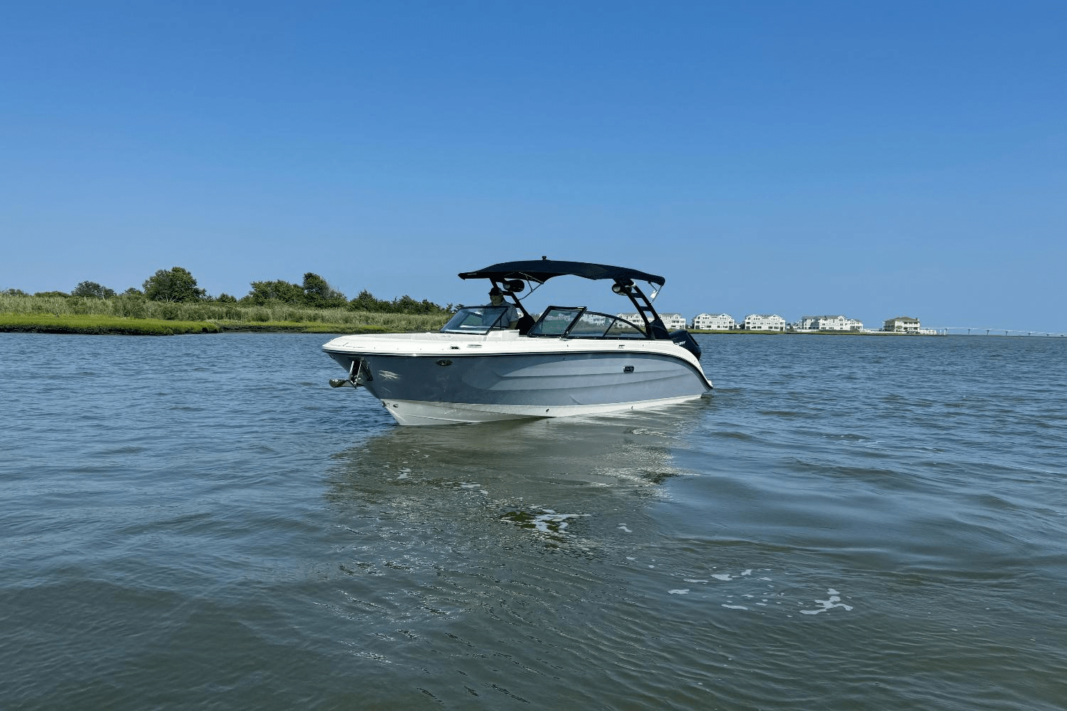 2025 Sea Ray SDX 270 Outboard Image Thumbnail #52