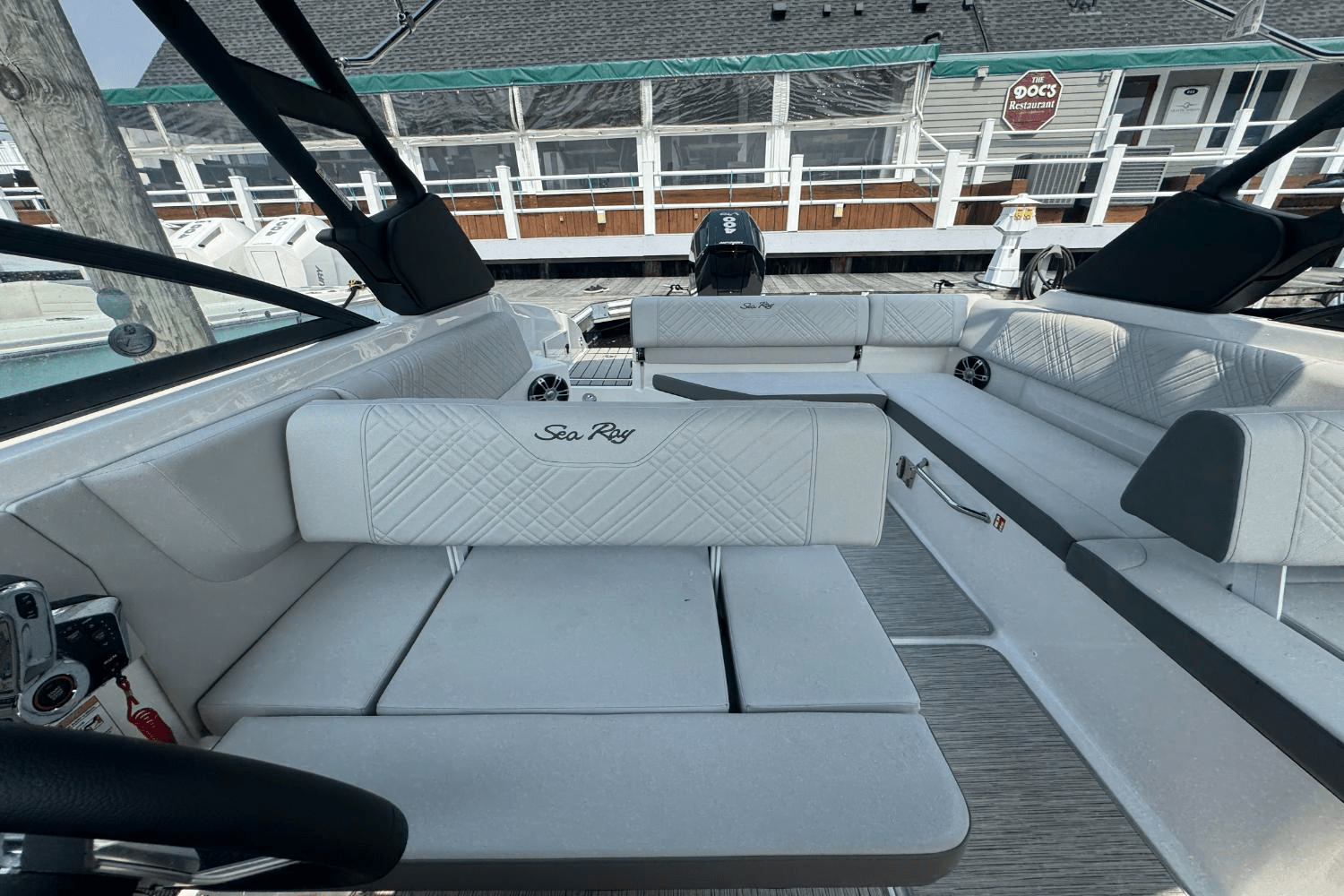 2025 Sea Ray SDX 270 Outboard Image Thumbnail #43