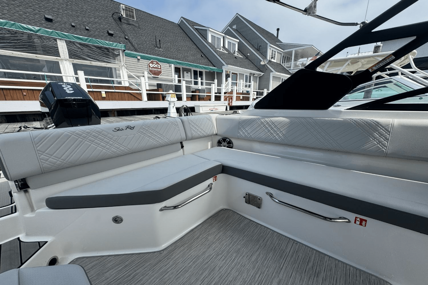 2025 Sea Ray SDX 270 Outboard Image Thumbnail #23