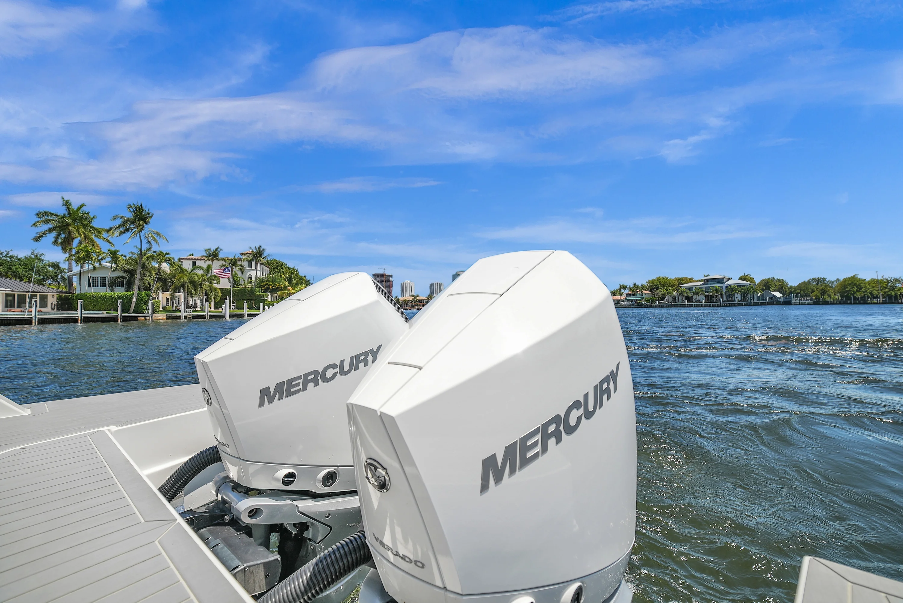 2025 Cruisers Yachts 34 GLS Outboard Image Thumbnail #10