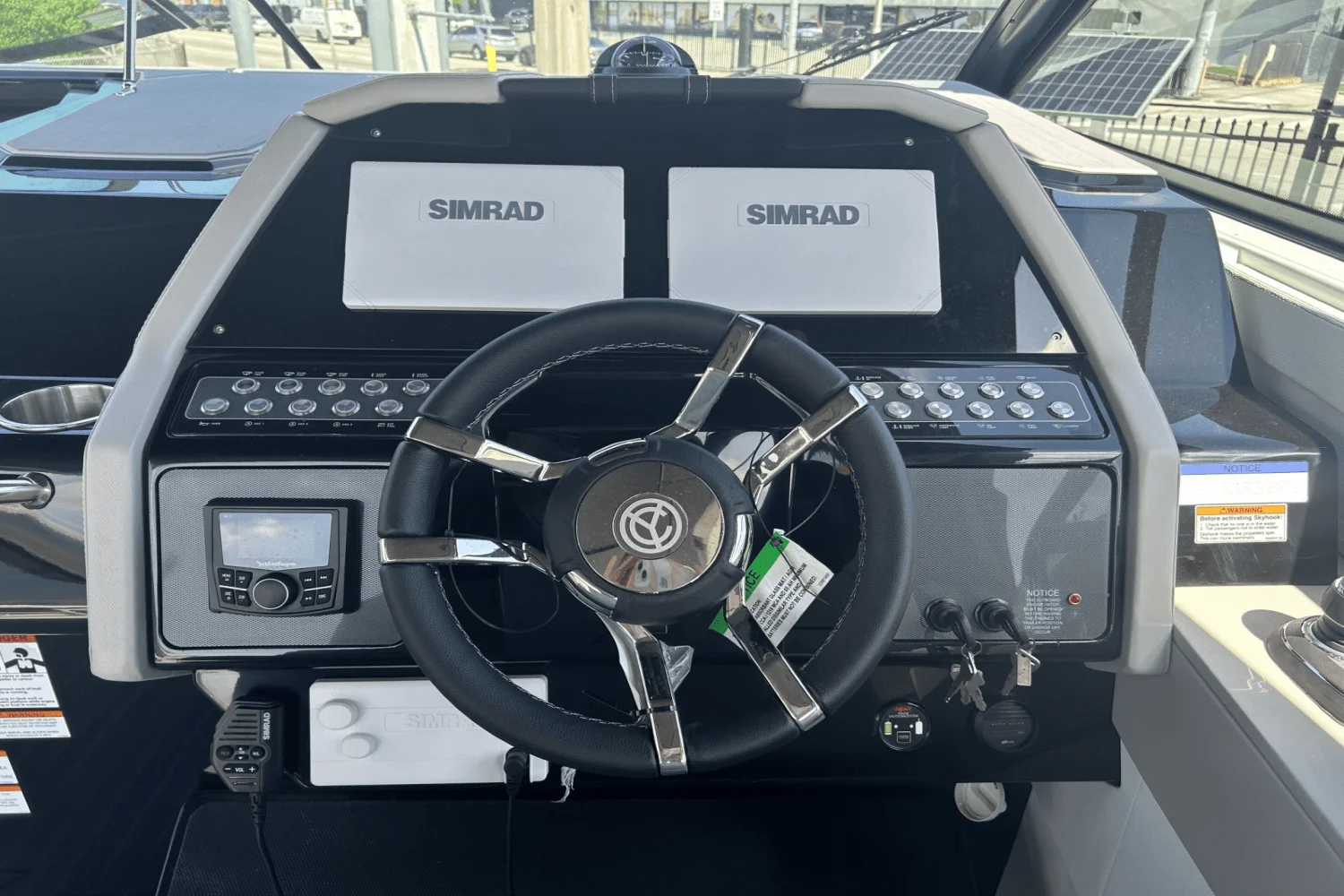 2025 Cruisers Yachts 34 GLS Outboard Image Thumbnail #9