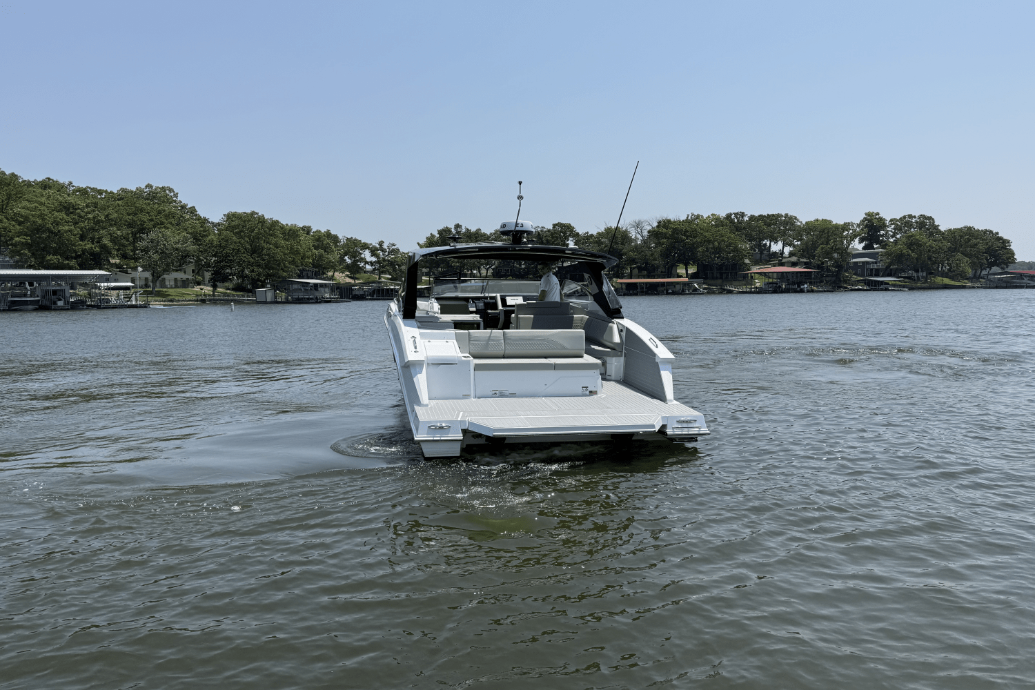 2025 Cruisers Yachts 38 GLS Image Thumbnail #4