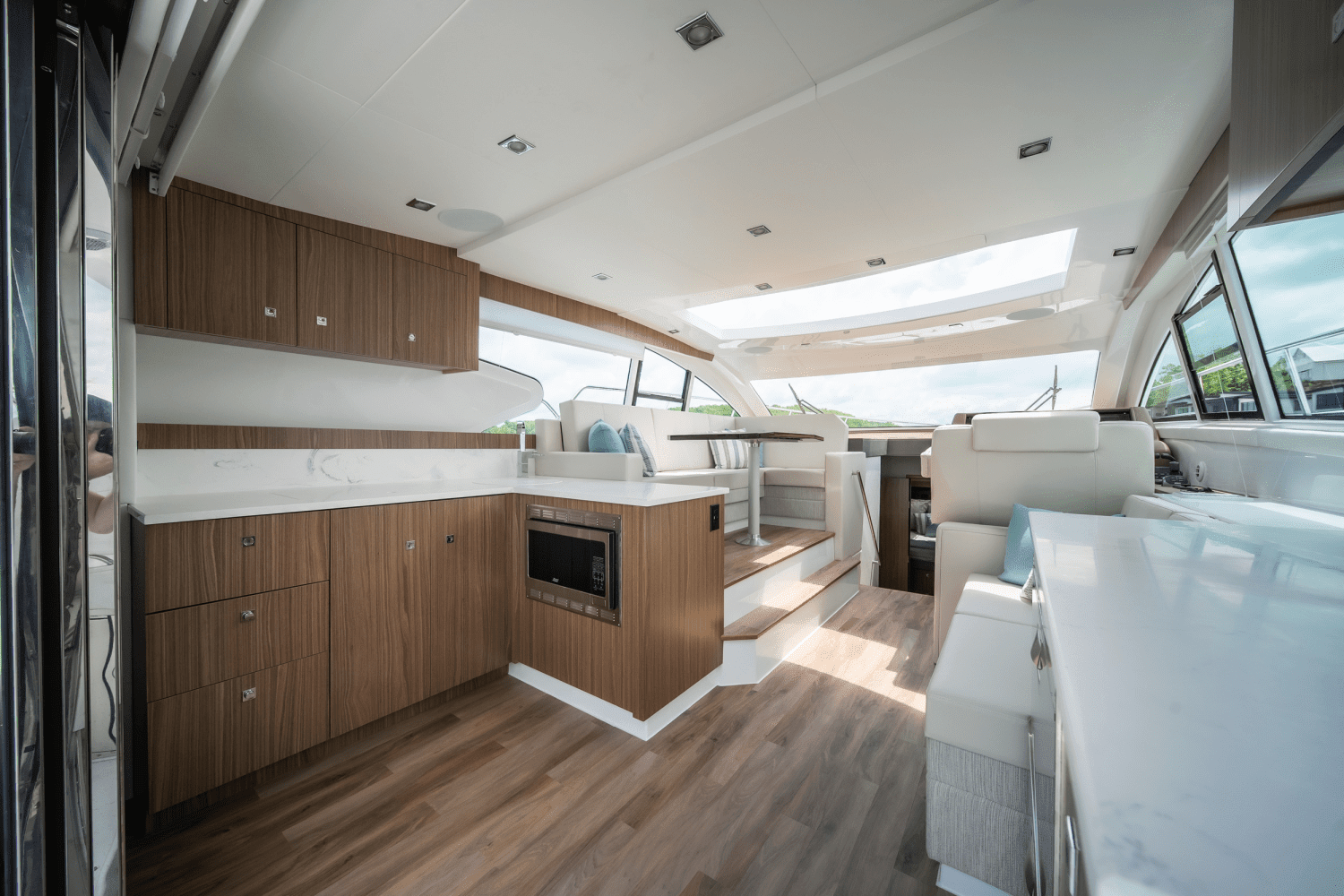 2025 Cruisers Yachts 46 Cantius Image Thumbnail #38