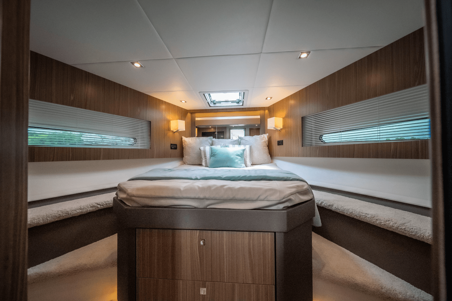 2025 Cruisers Yachts 46 Cantius Image Thumbnail #52