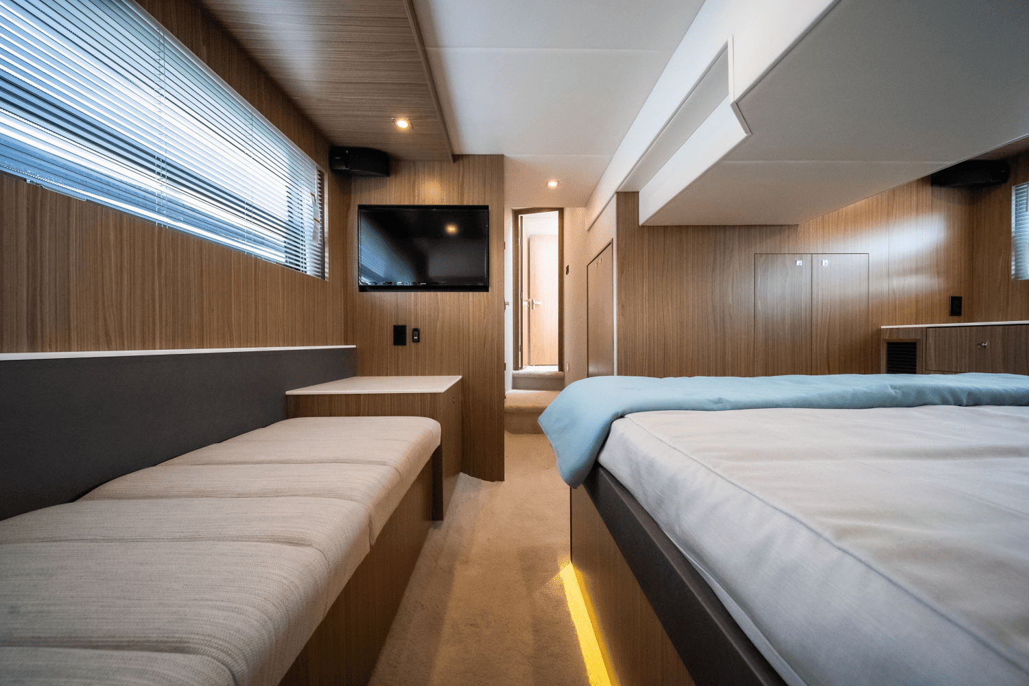 2025 Cruisers Yachts 46 Cantius Image Thumbnail #47