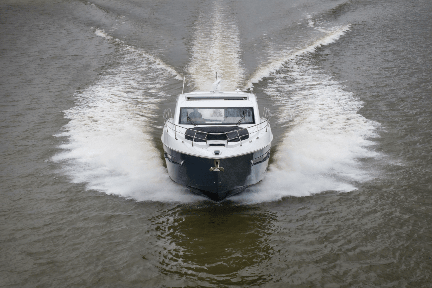 2025 Cruisers Yachts 46 Cantius Image Thumbnail #4