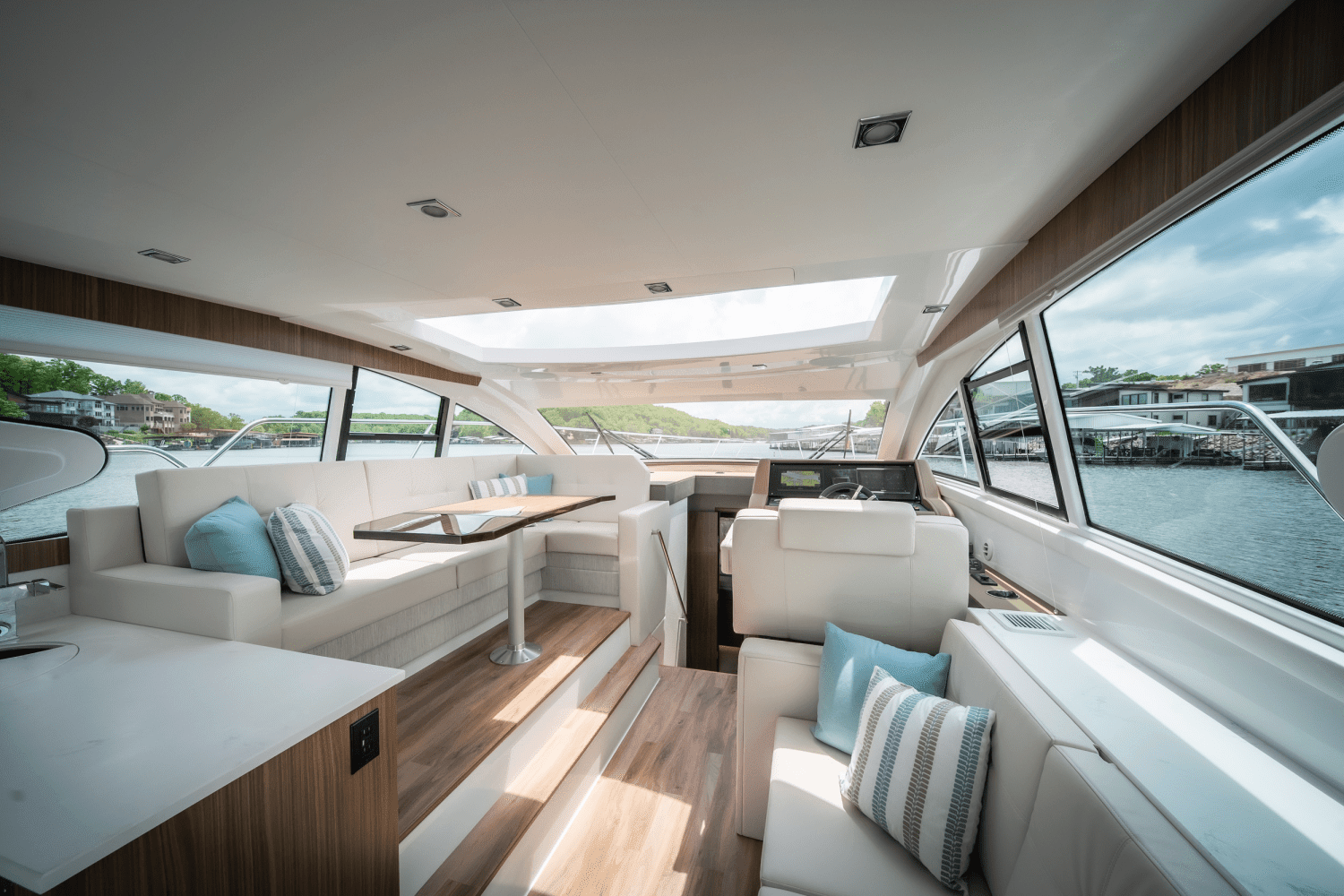 2025 Cruisers Yachts 46 Cantius Image Thumbnail #37