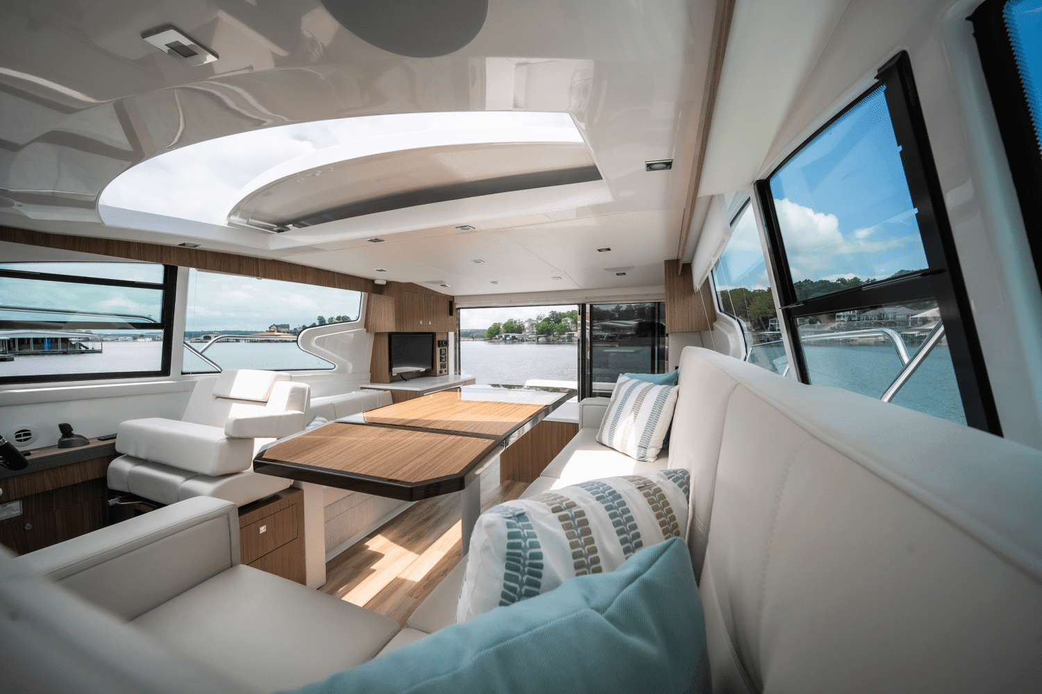 2025 Cruisers Yachts 46 Cantius Image Thumbnail #42