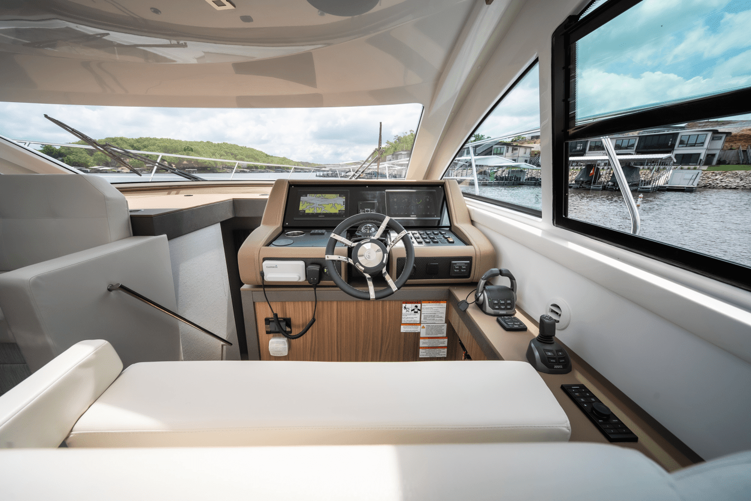 2025 Cruisers Yachts 46 Cantius Image Thumbnail #40