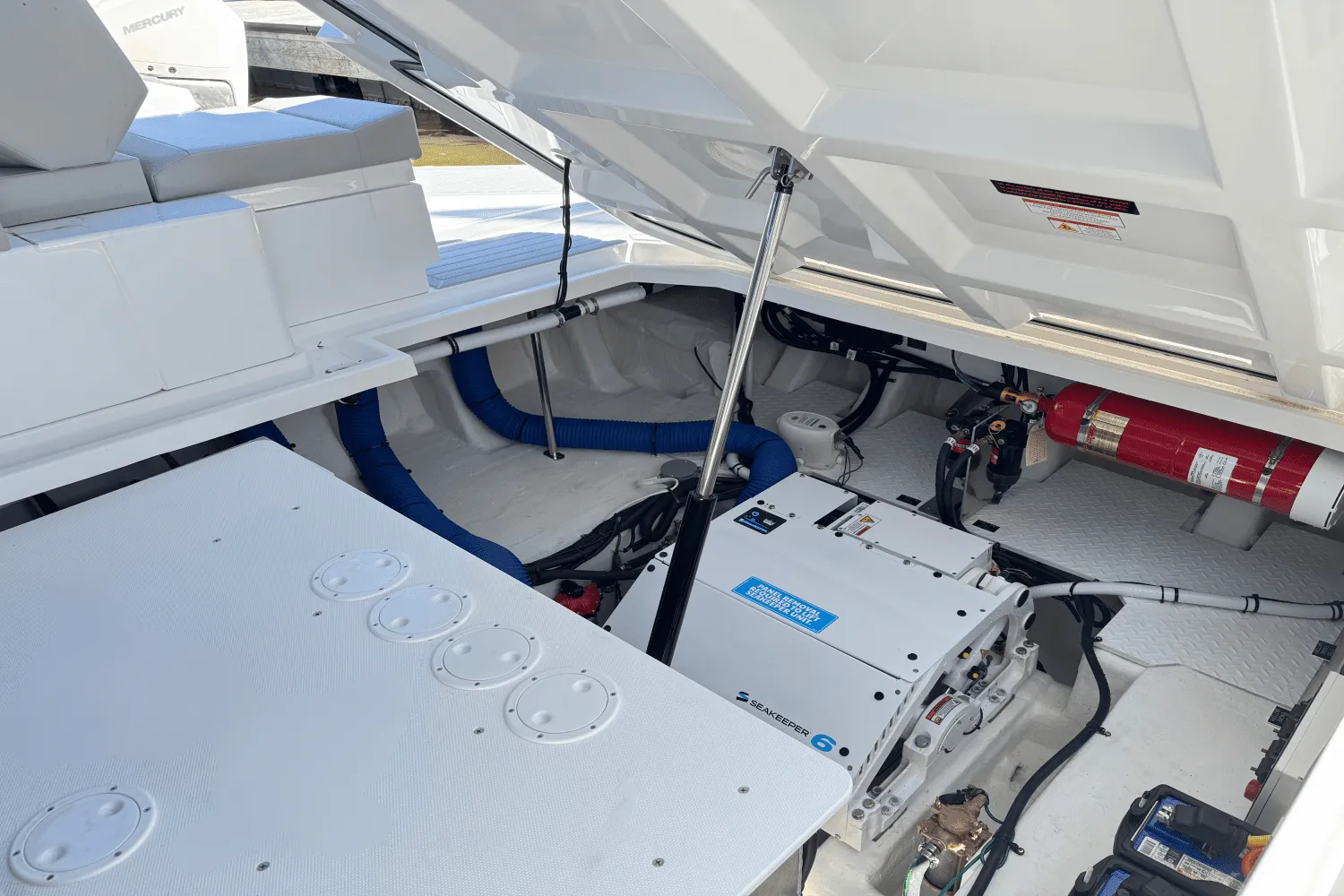 2025 Cruisers Yachts 42 GLS Outboard Image Thumbnail #19