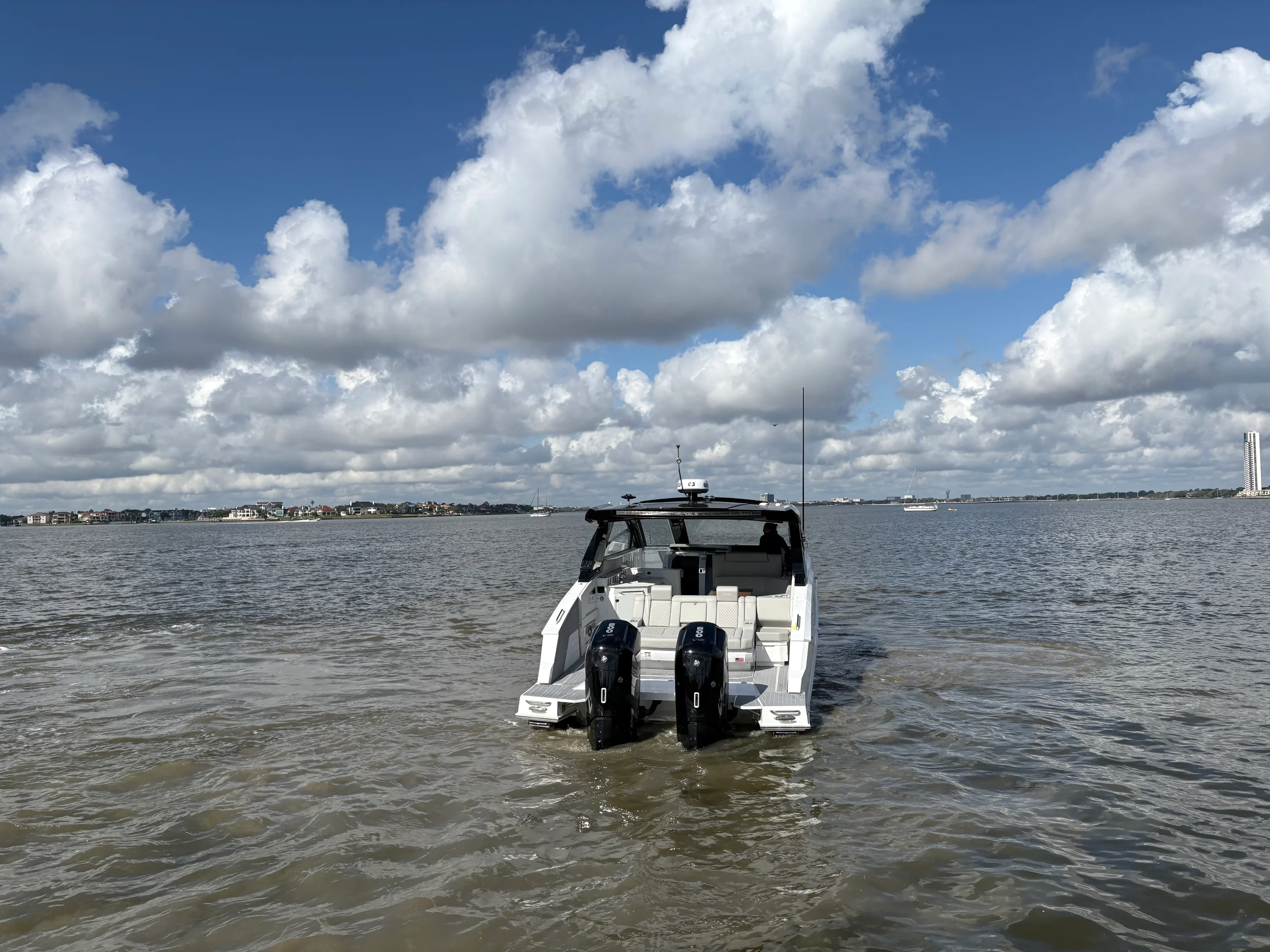 2025 Cruisers Yachts 42 GLS Outboard Image Thumbnail #2