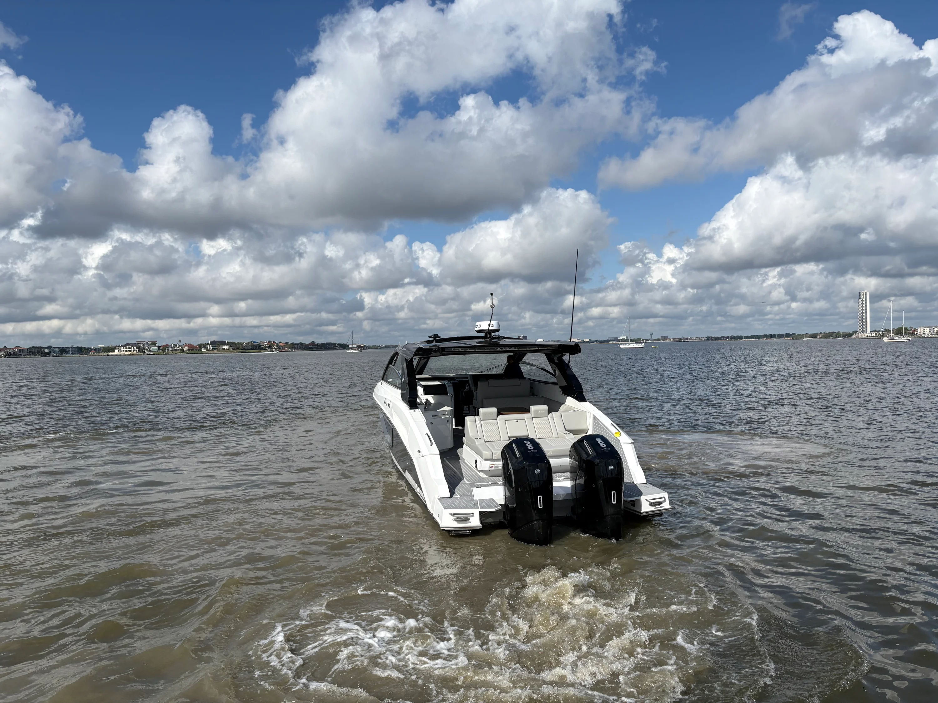 2025 Cruisers Yachts 42 GLS Outboard Image Thumbnail #3