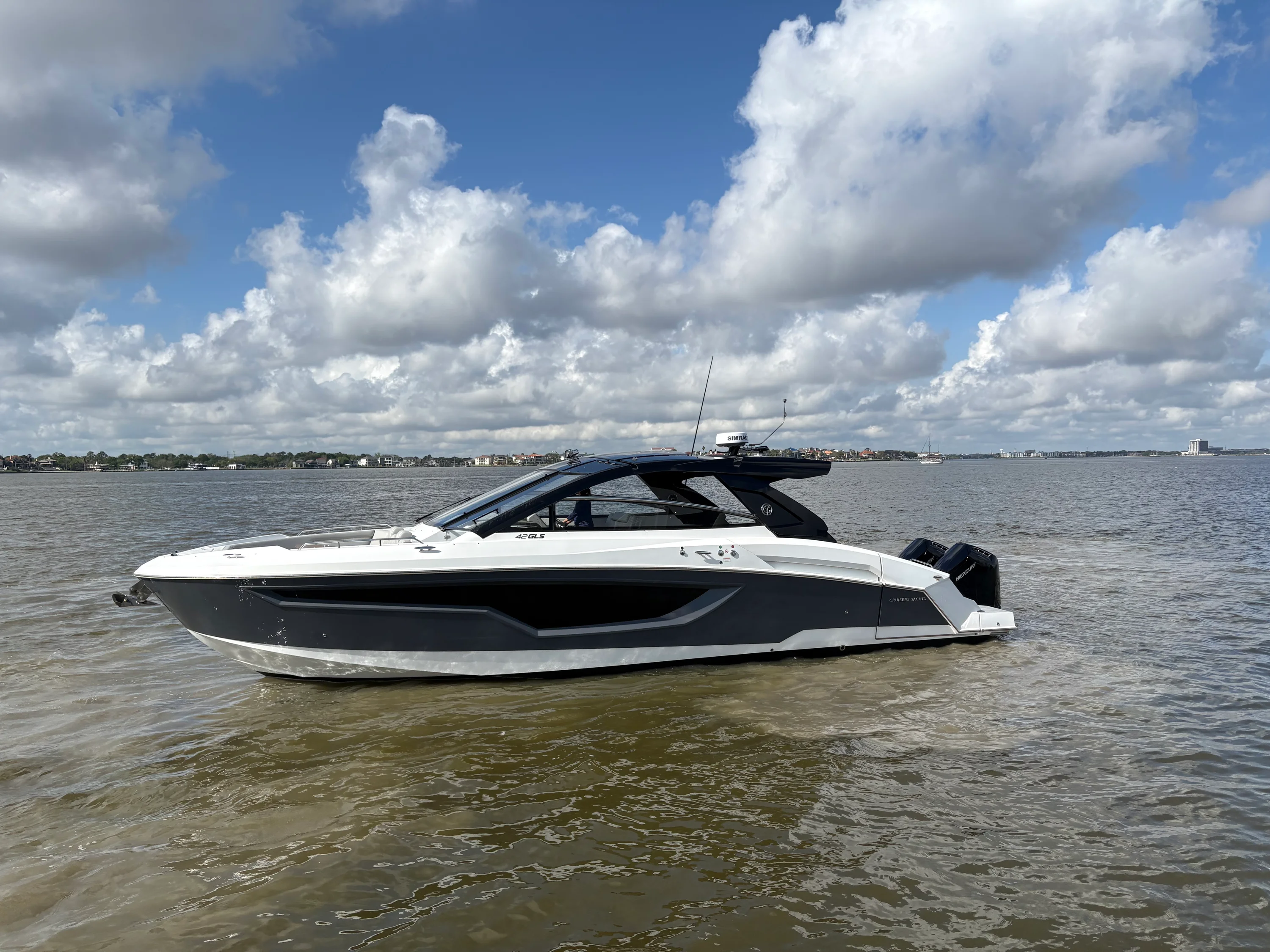 2025 Cruisers Yachts 42 GLS Outboard Image Thumbnail #4