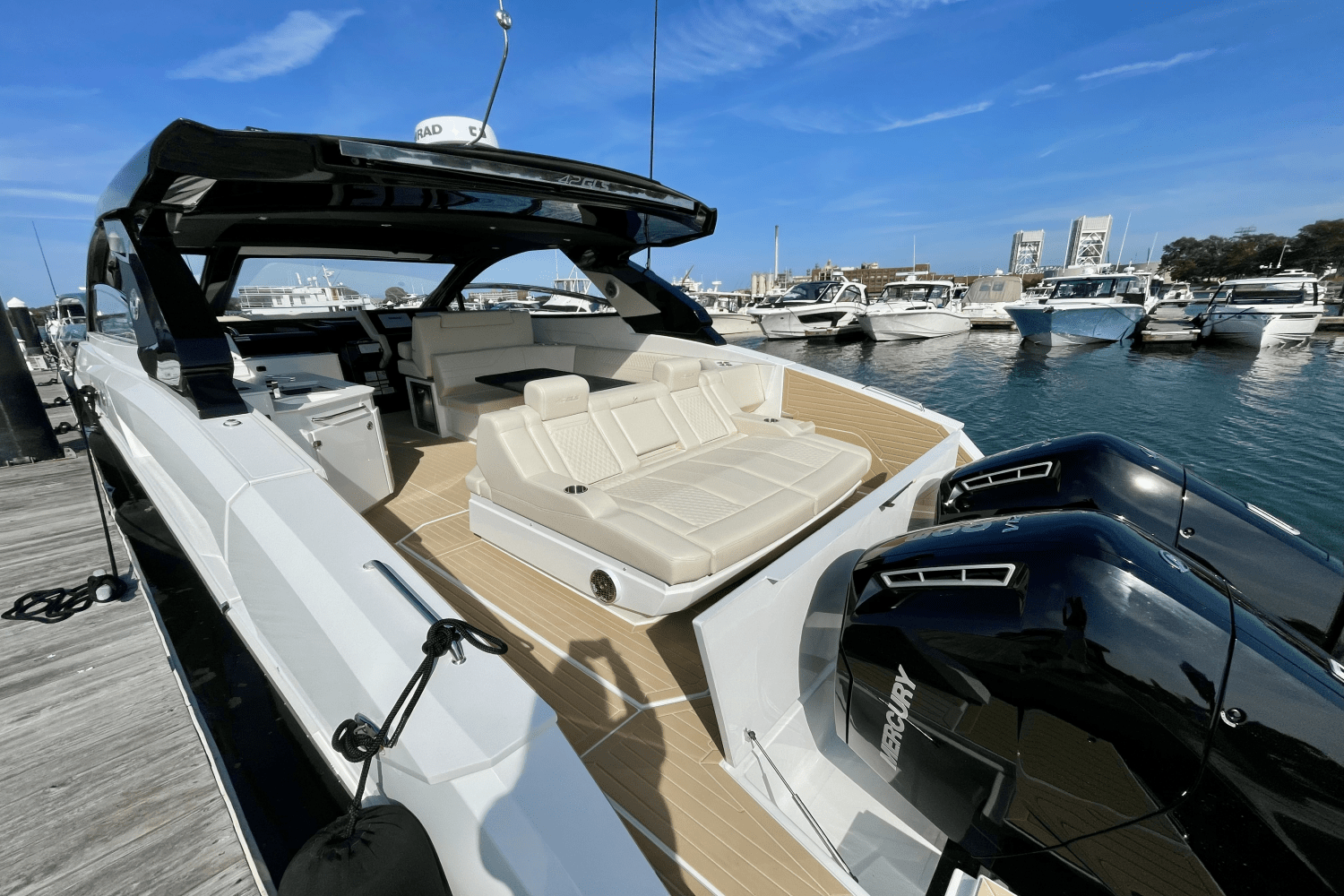 2025 Cruisers Yachts 42 GLS Outboard Image Thumbnail #2