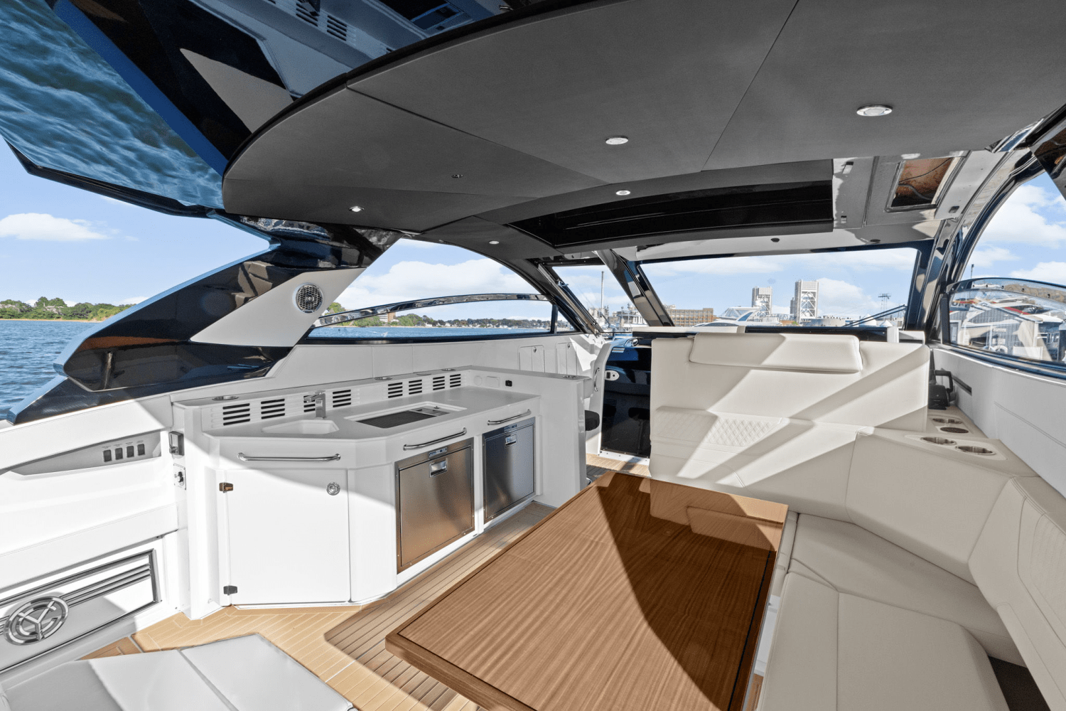 2025 Cruisers Yachts 42 GLS Outboard Image Thumbnail #6