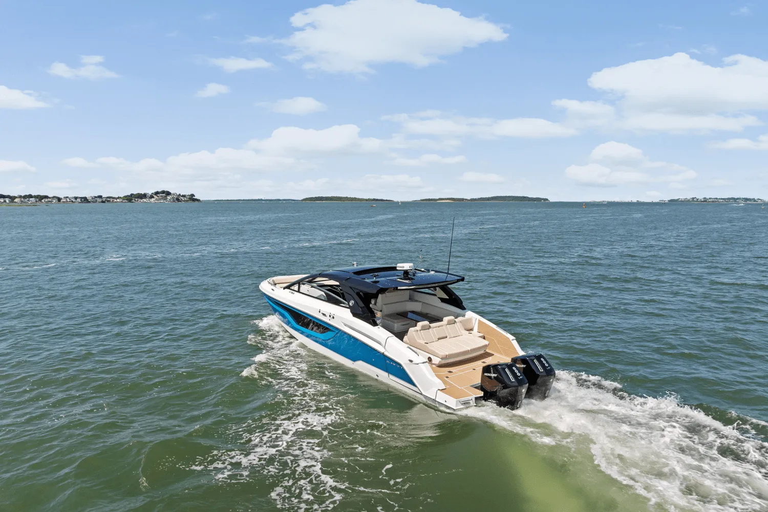2025 Cruisers Yachts 42 GLS Outboard Image Thumbnail #53