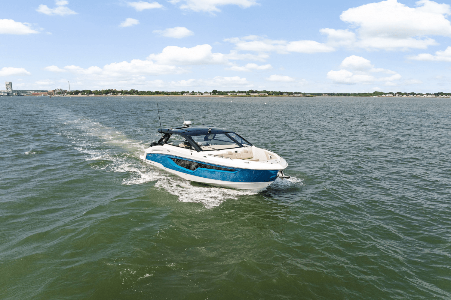 2025 Cruisers Yachts 42 GLS Outboard Image Thumbnail #37