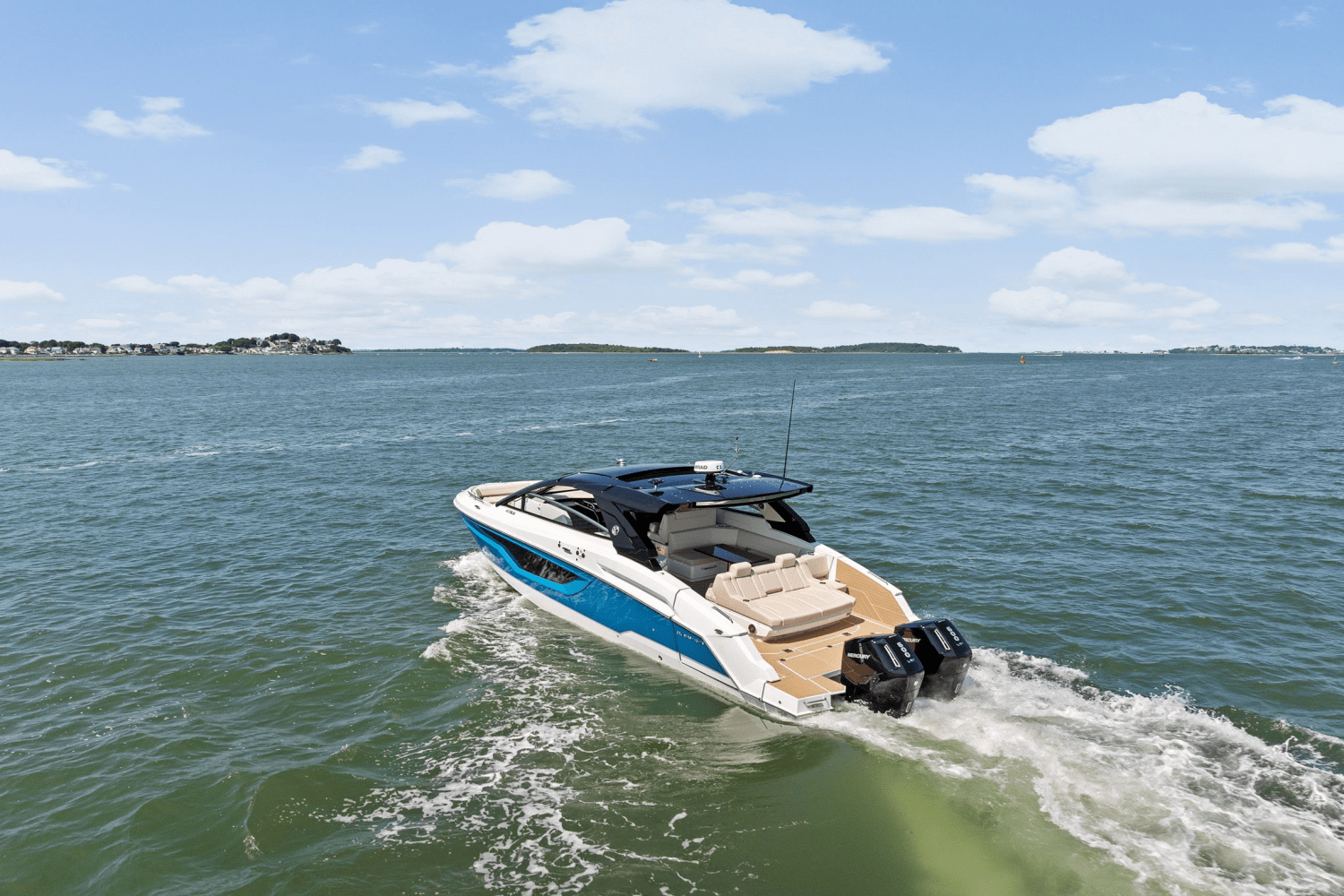 2025 Cruisers Yachts 42 GLS Outboard Image Thumbnail #53