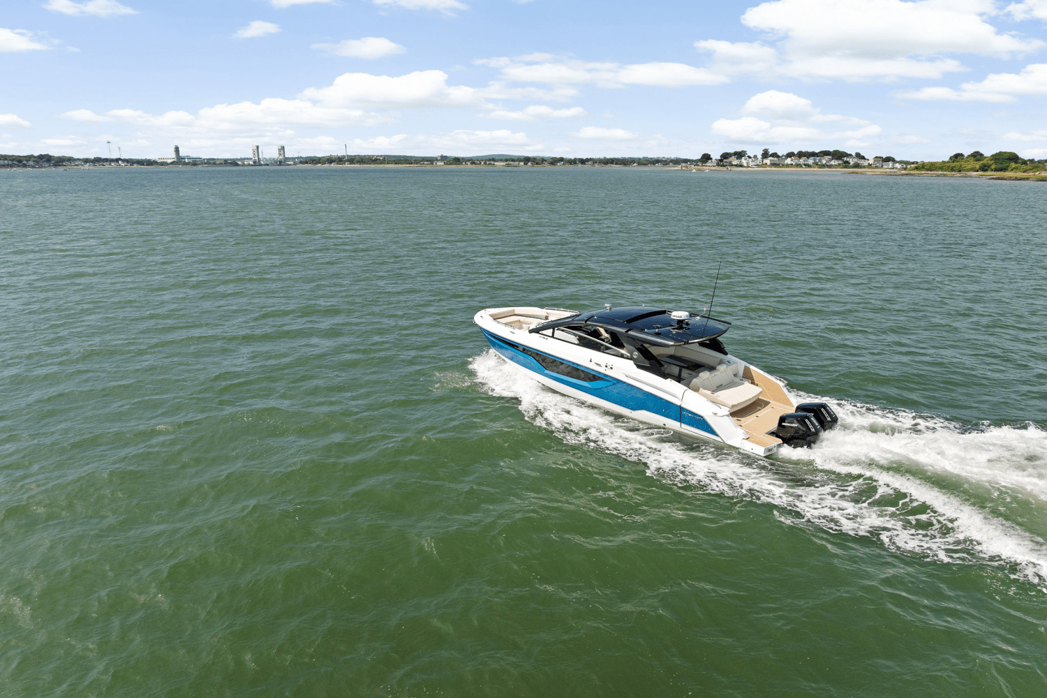 2025 Cruisers Yachts 42 GLS Outboard Image Thumbnail #49