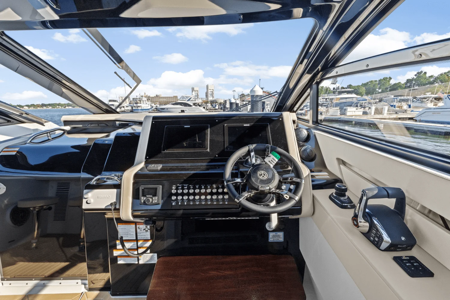 2025 Cruisers Yachts 42 GLS Outboard Image Thumbnail #19