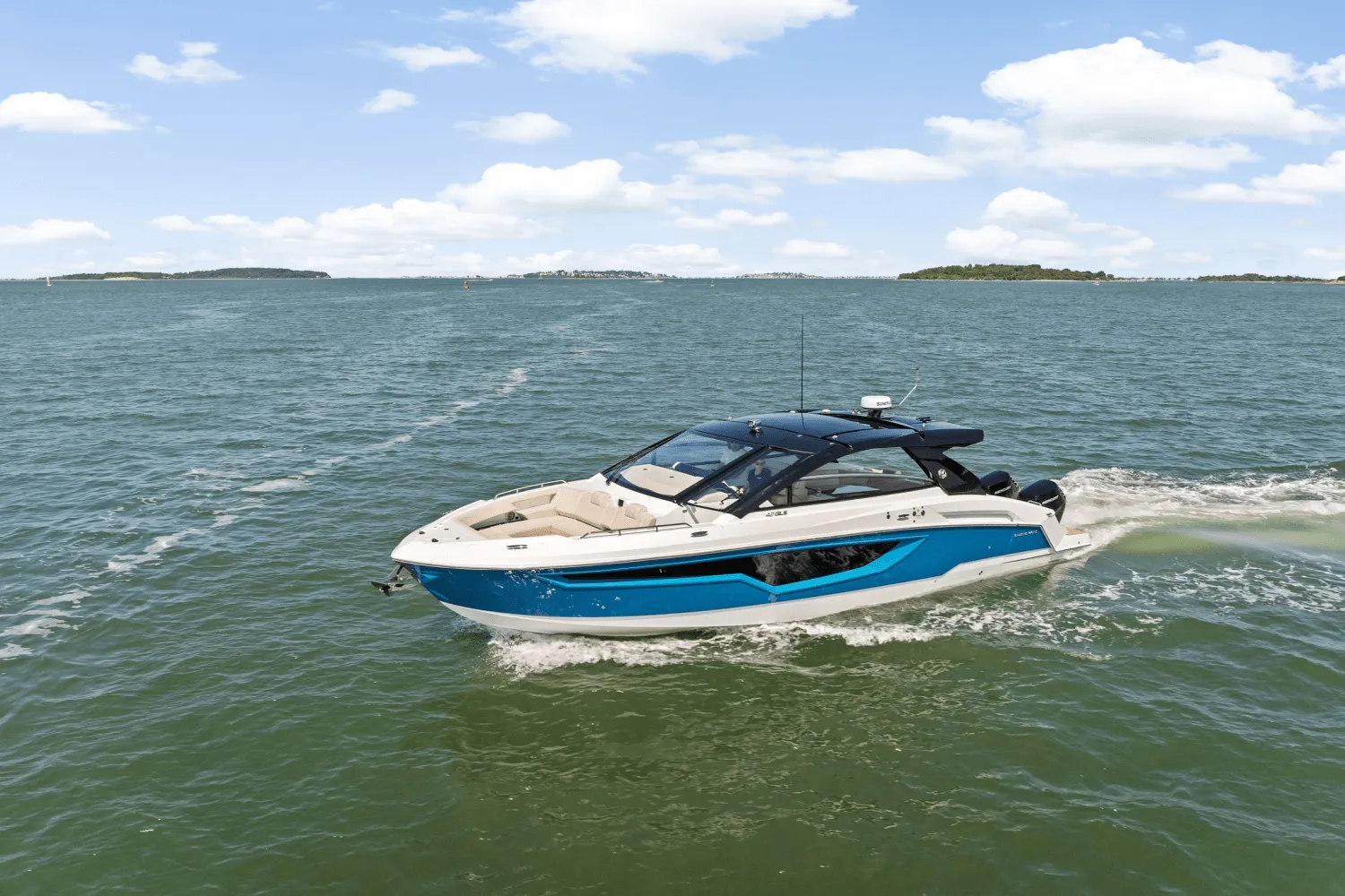 2025 Cruisers Yachts 42 GLS Outboard Image Thumbnail #55
