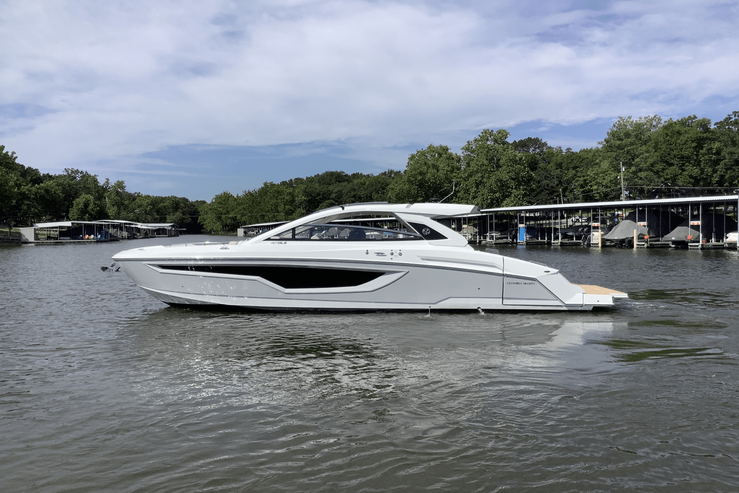 2025 Cruisers Yachts 42 GLS Image Thumbnail #3