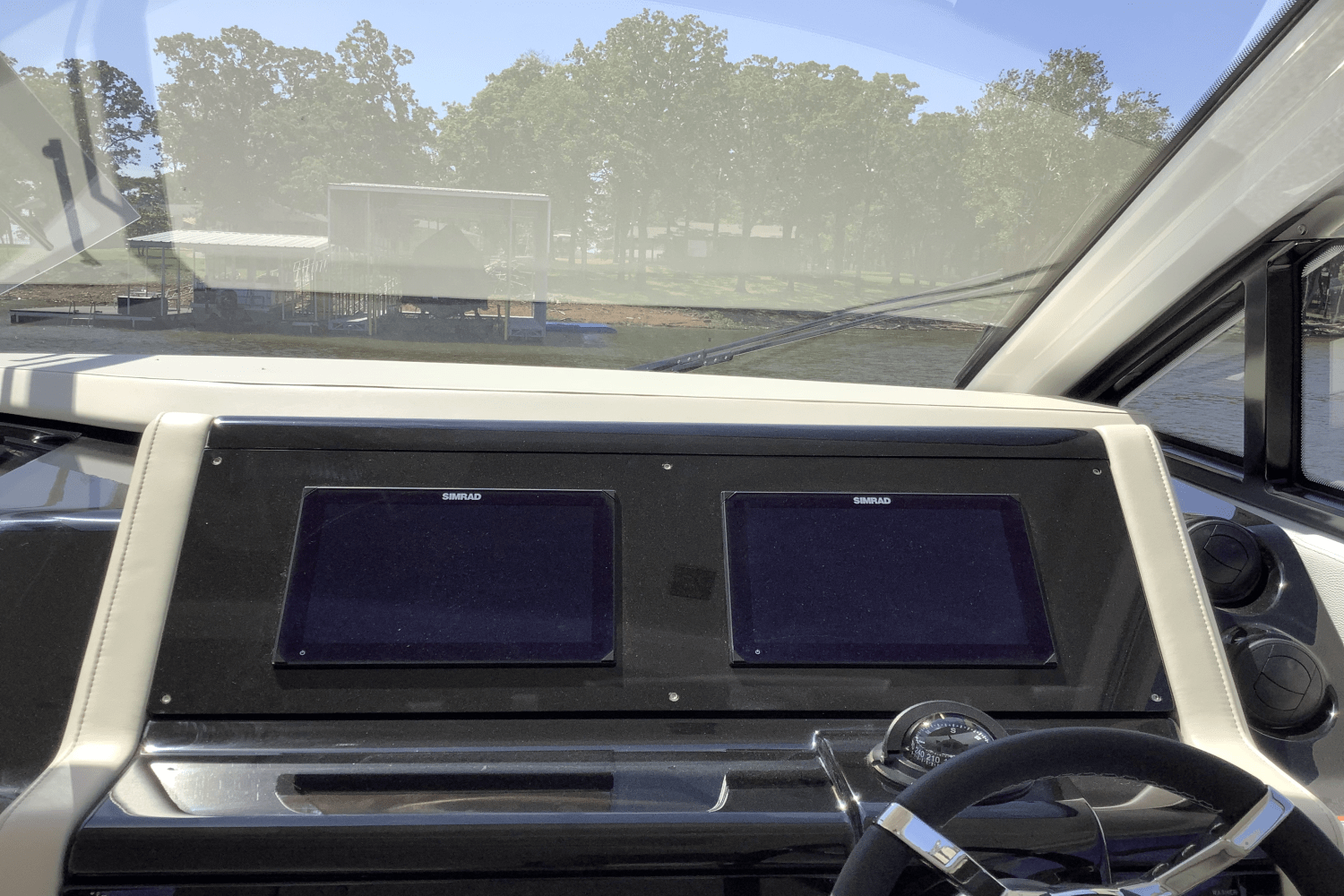 2025 Cruisers Yachts 42 GLS Image Thumbnail #18