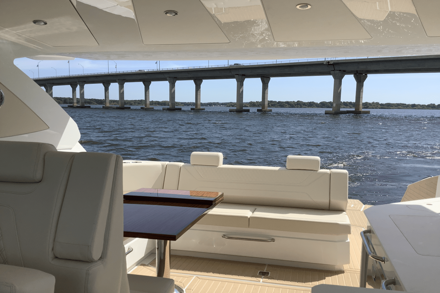 2025 Cruisers Yachts 42 GLS Image Thumbnail #6