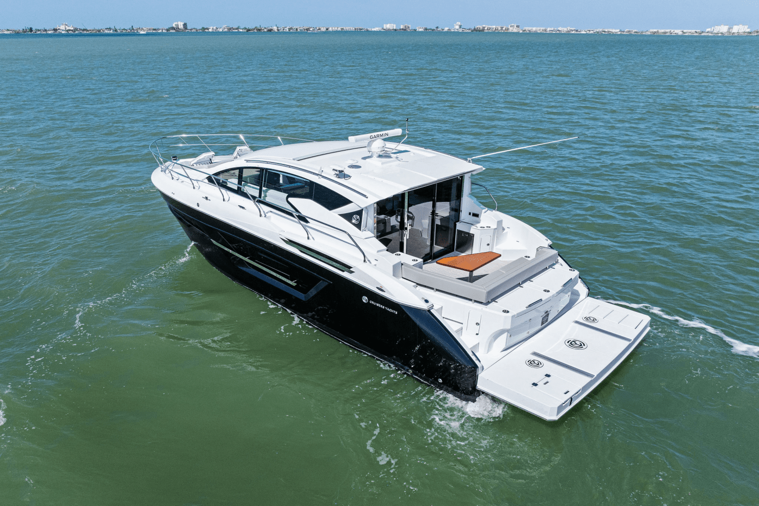 2025 Cruisers Yachts 46 Cantius Image Thumbnail #5
