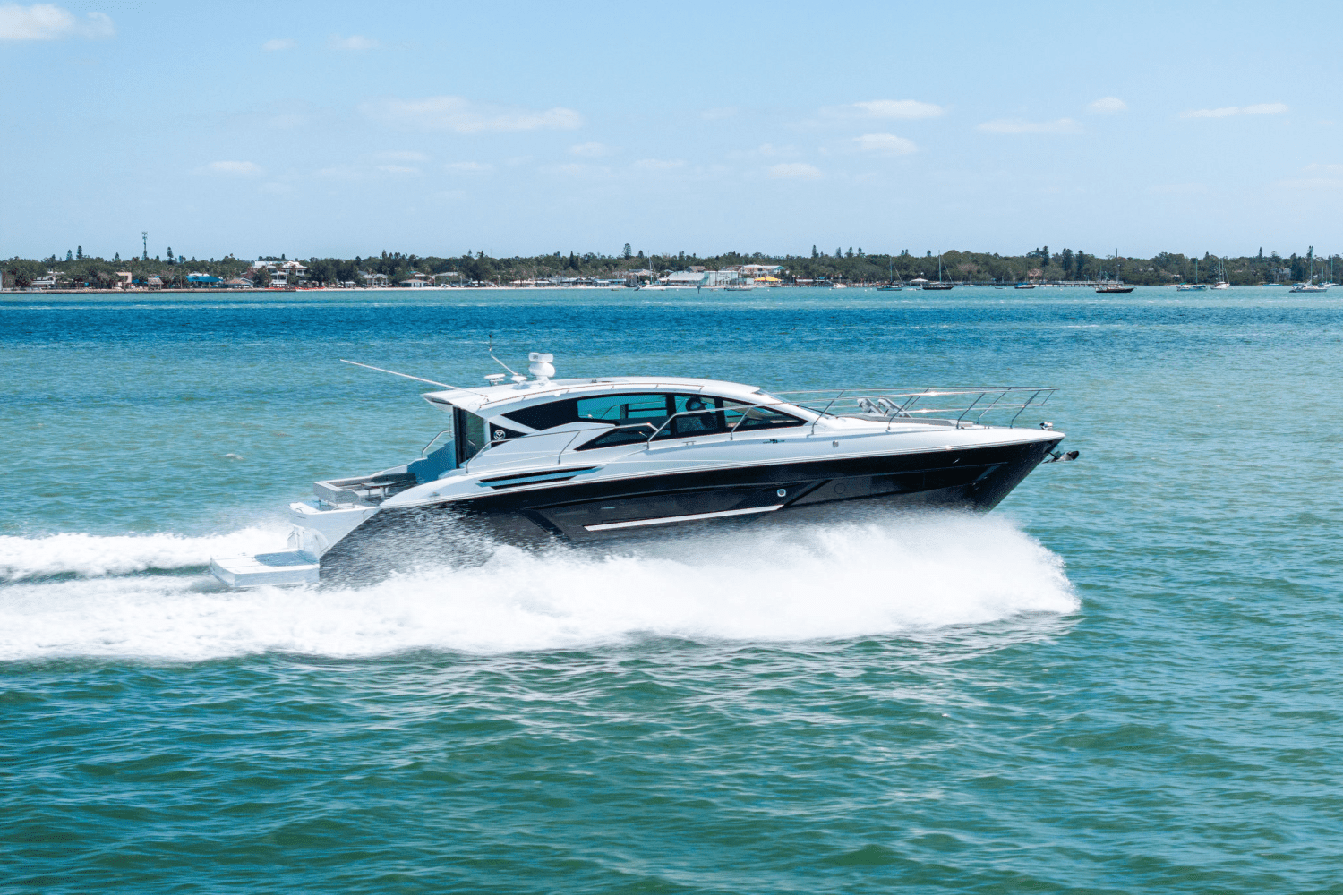 2025 Cruisers Yachts 46 Cantius Image Thumbnail #9