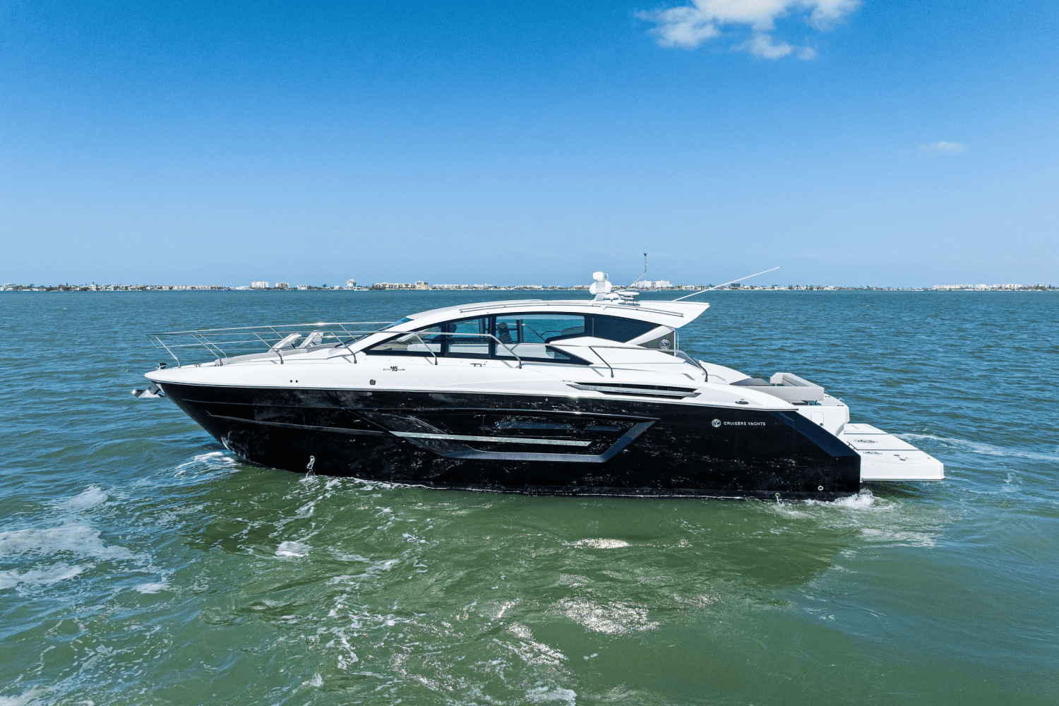 2025 Cruisers Yachts 46 Cantius Image Thumbnail #4