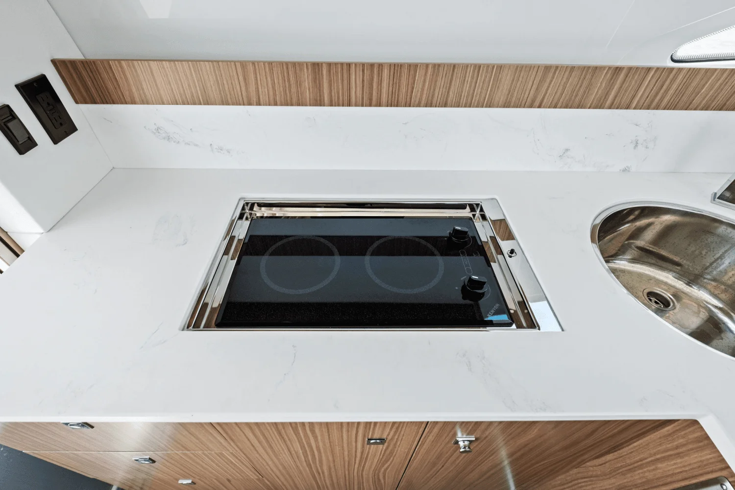 2025 Cruisers Yachts 46 Cantius Image Thumbnail #44