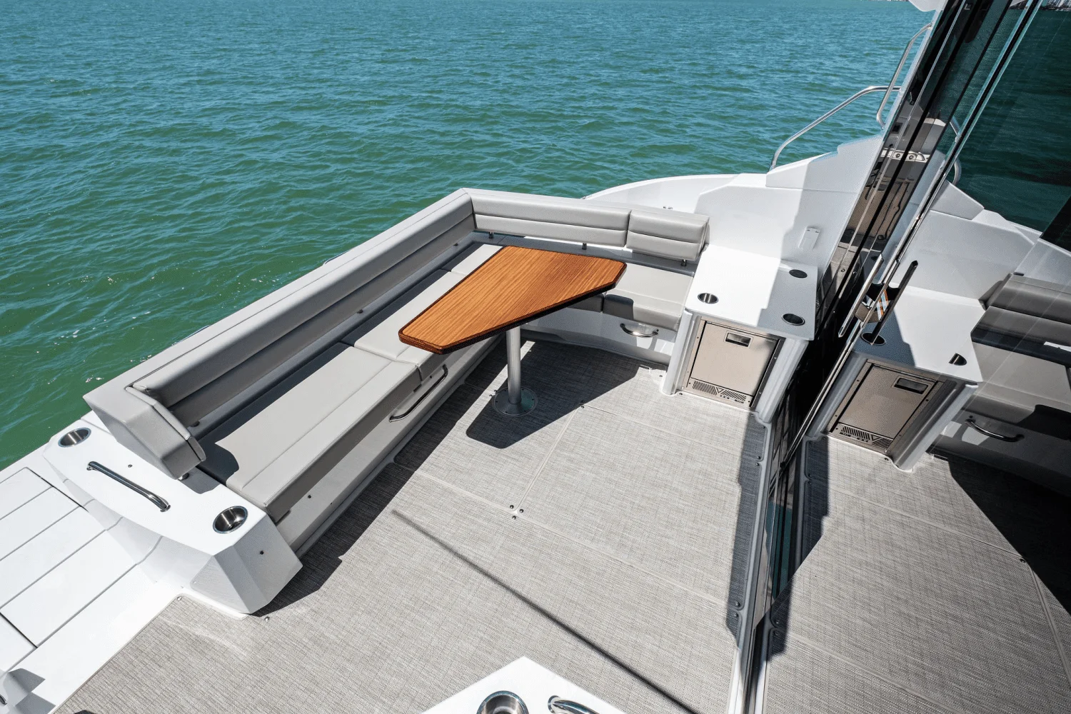 2025 Cruisers Yachts 46 Cantius Image Thumbnail #29