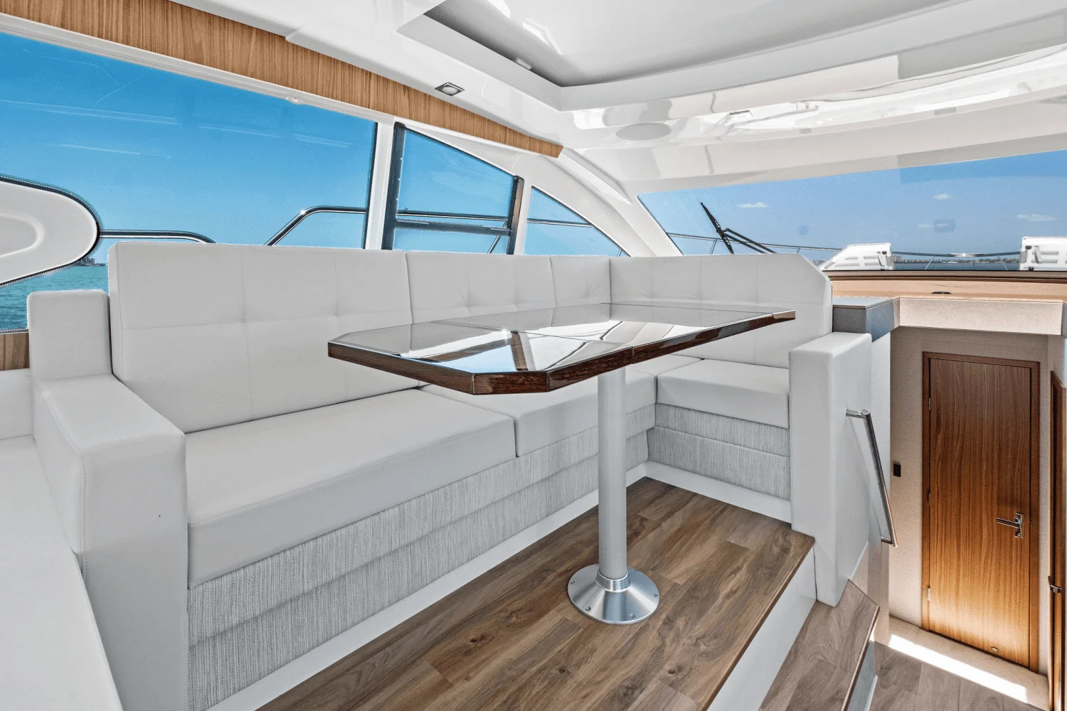 2025 Cruisers Yachts 46 Cantius Image Thumbnail #49