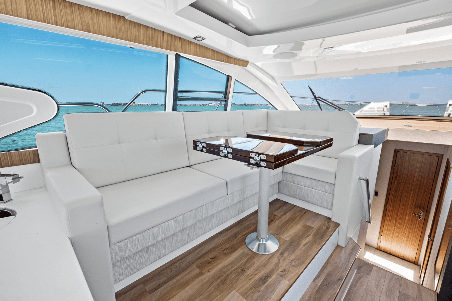 2025 Cruisers Yachts 46 Cantius Image Thumbnail #48