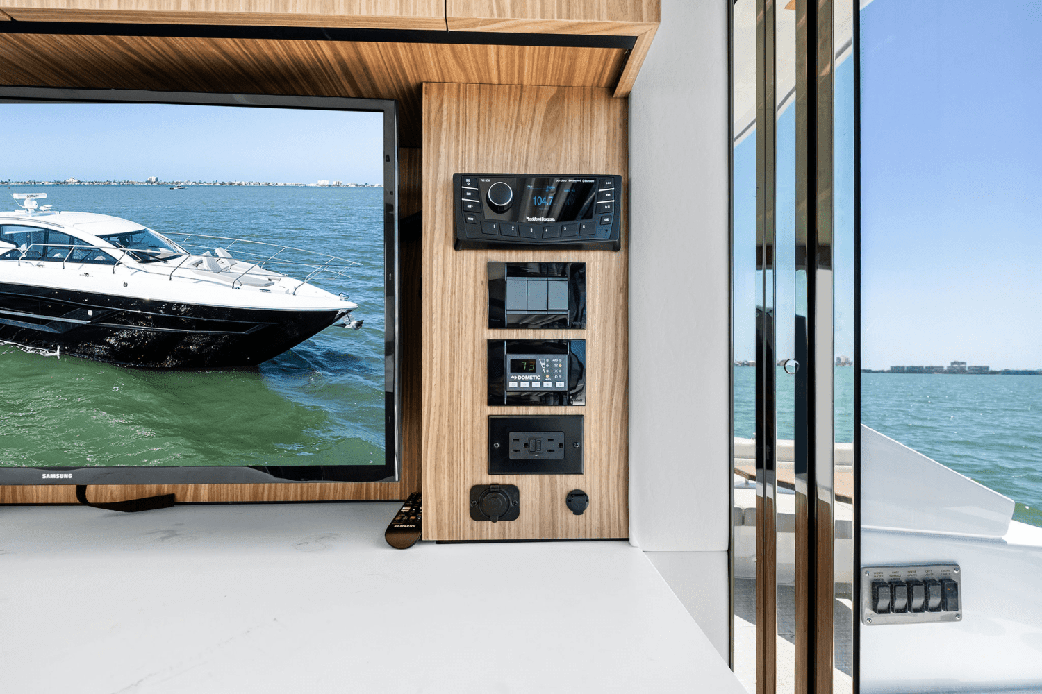 2025 Cruisers Yachts 46 Cantius Image Thumbnail #63