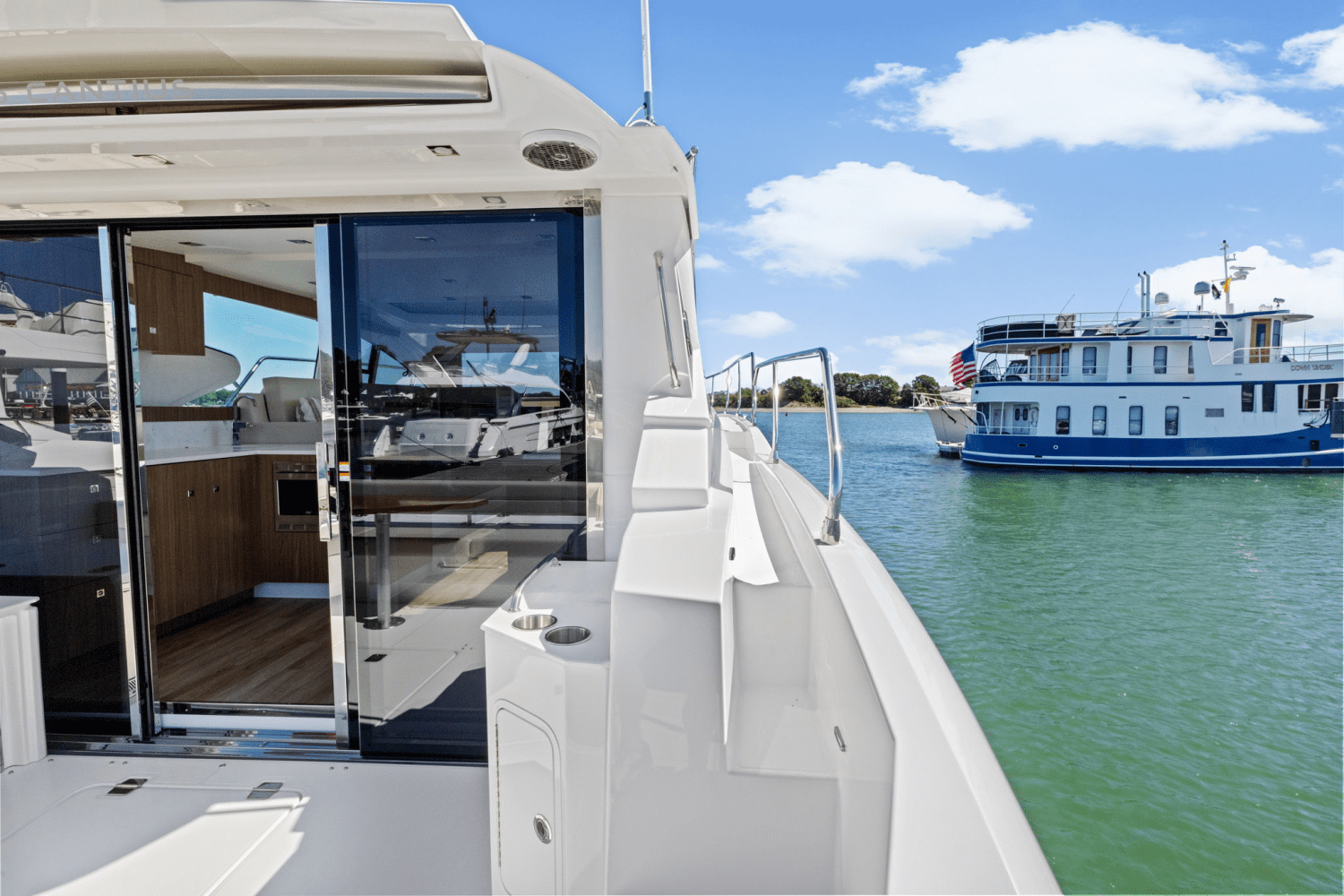 2025 Cruisers Yachts 46 Cantius Image Thumbnail #13
