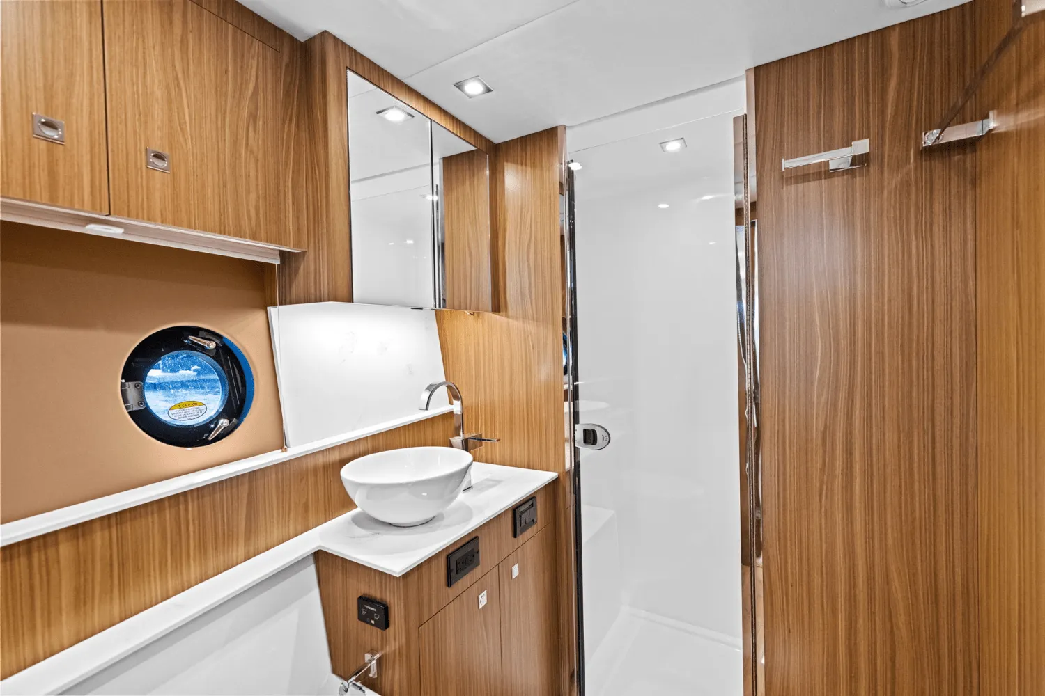 2025 Cruisers Yachts 46 Cantius Image Thumbnail #39