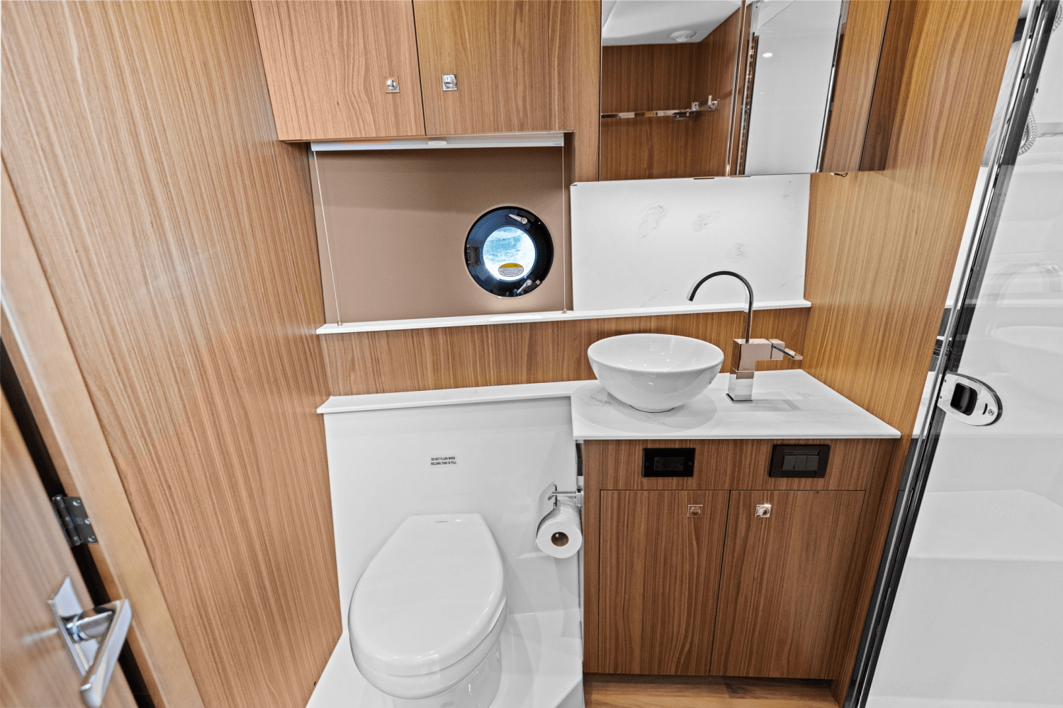 2025 Cruisers Yachts 46 Cantius Image Thumbnail #41