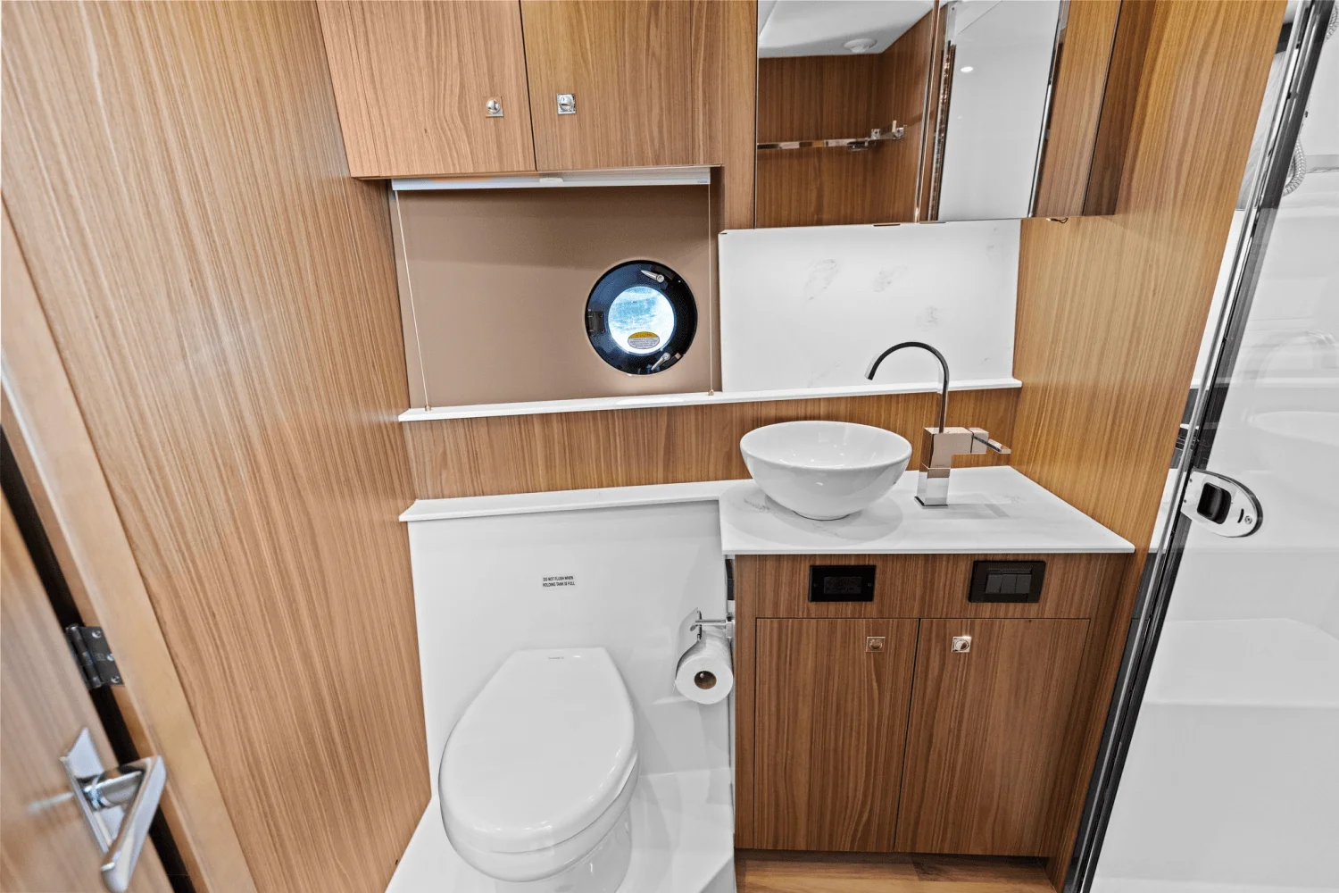 2025 Cruisers Yachts 46 Cantius Image Thumbnail #41