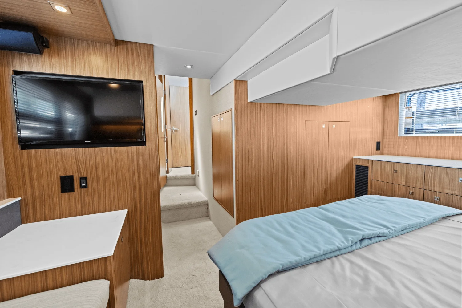 2025 Cruisers Yachts 46 Cantius Image Thumbnail #51